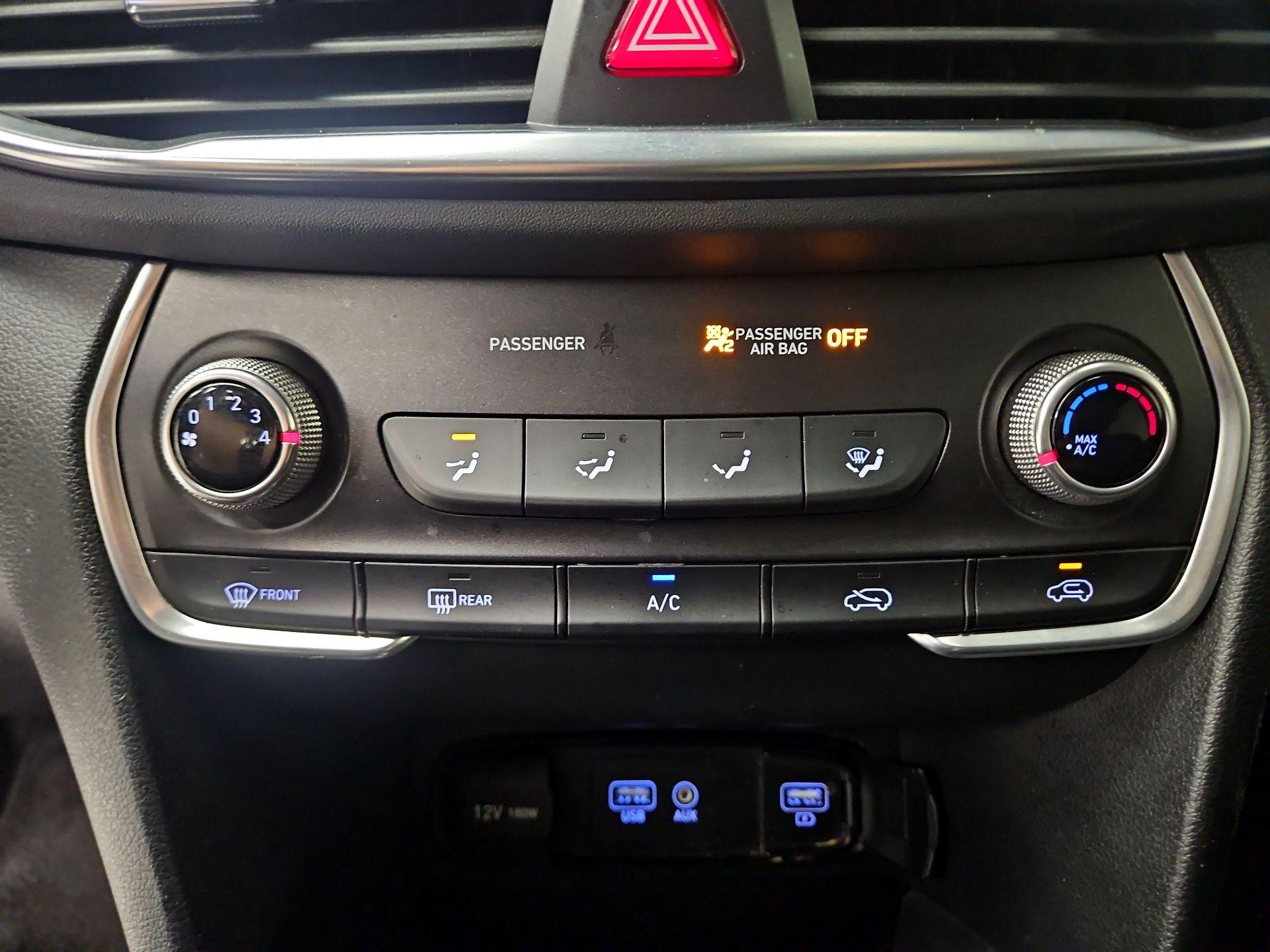 Thumbnail: 2019 Hyundai Santa Fe - 16