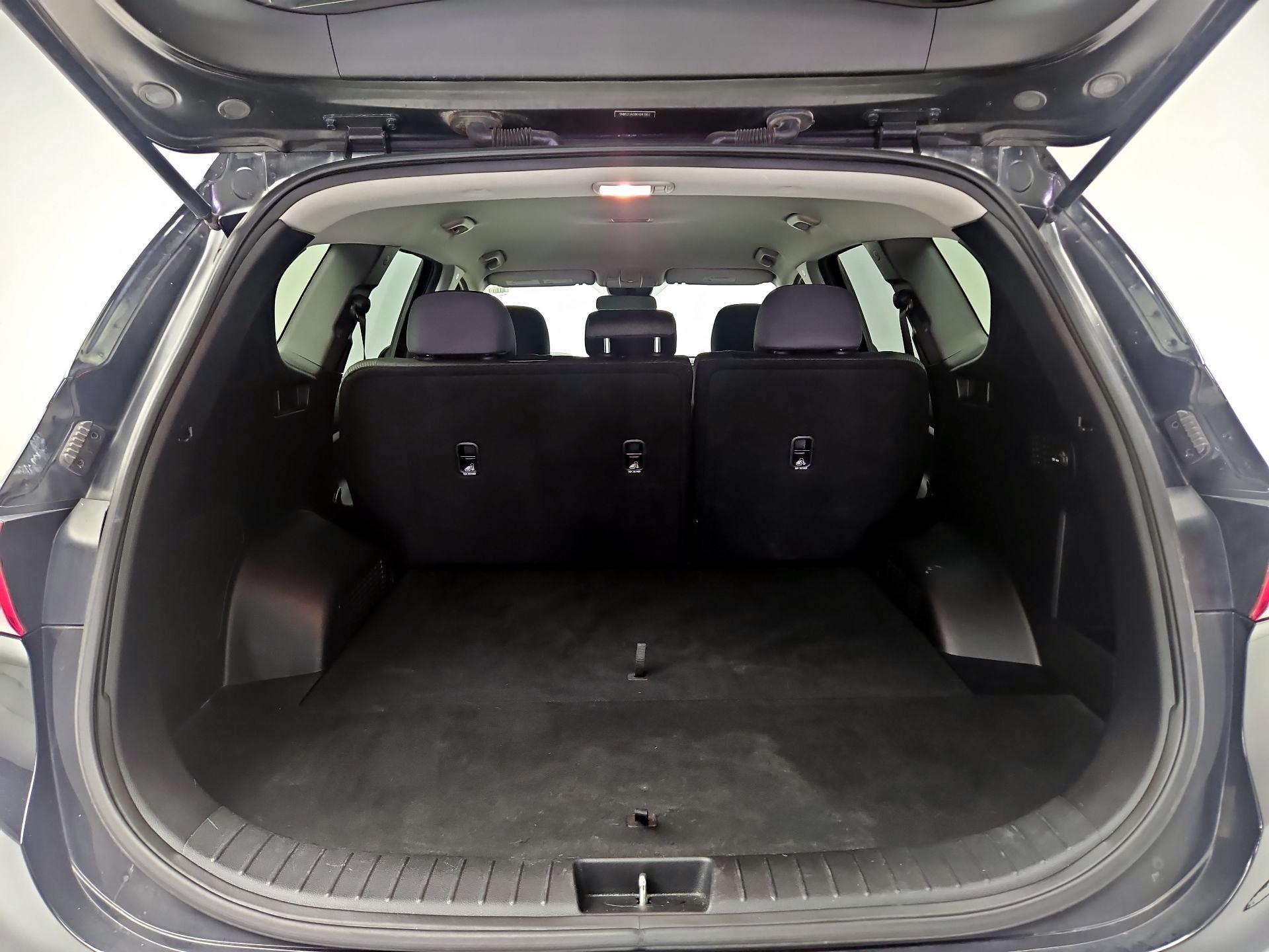 Thumbnail: 2019 Hyundai Santa Fe - 20