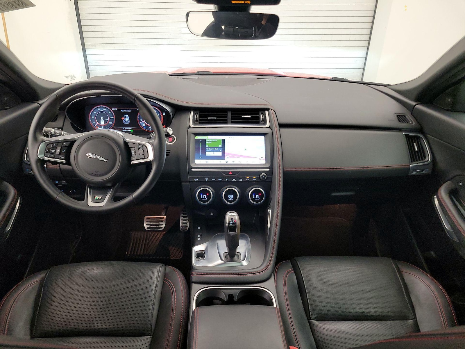 2020 Jaguar E-PACE Checkered Flag Edition - Photo 10