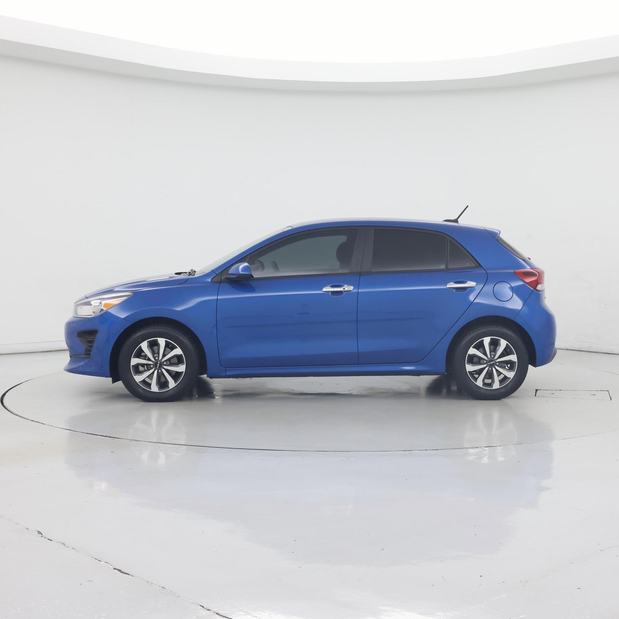 Thumbnail: 2022 Kia Rio5 - 3