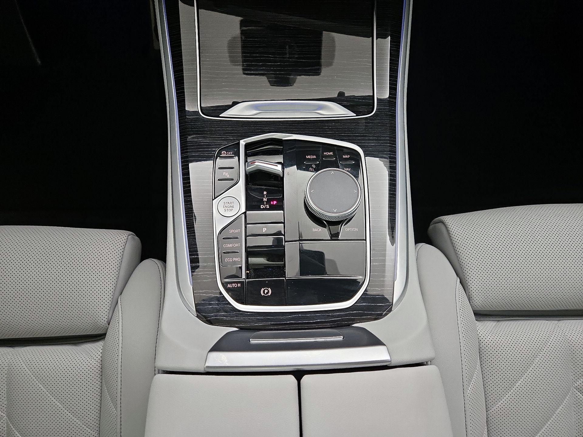 Thumbnail: 2025 BMW X5 - 18