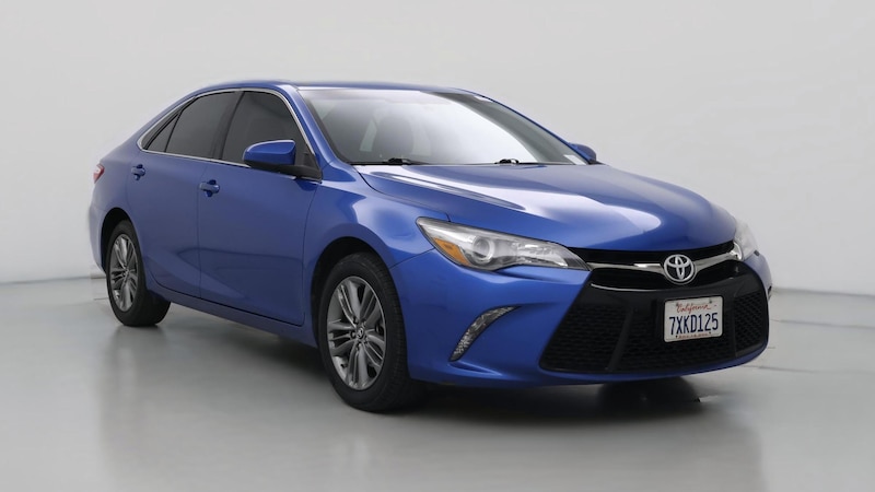 2017 Toyota Camry SE Hero Image