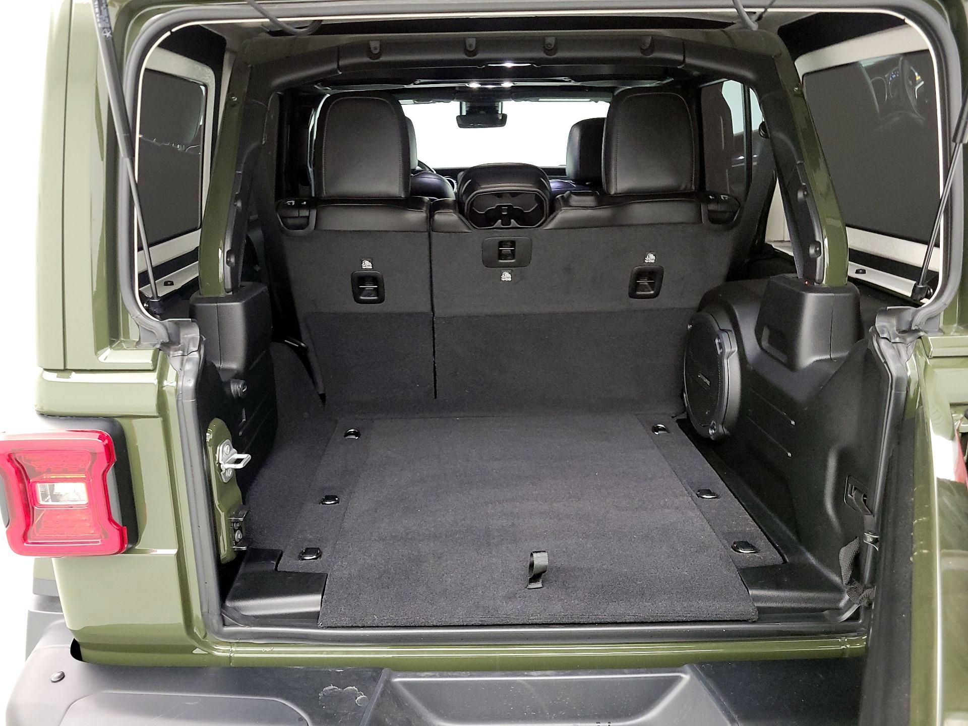 Thumbnail: 2021 Jeep Wrangler - 20