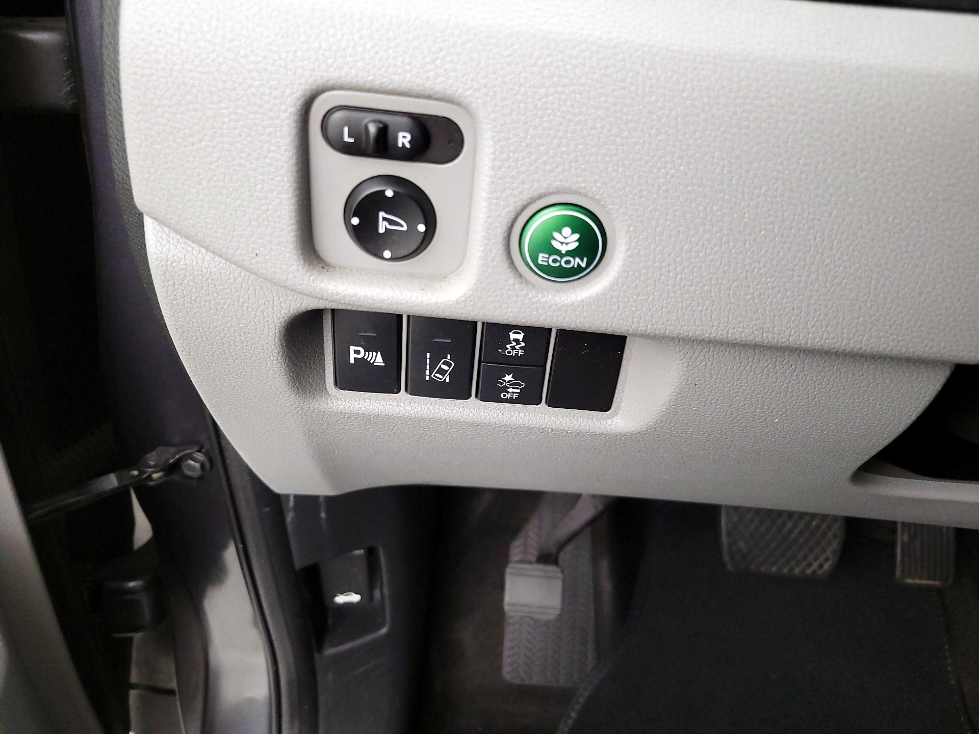 Thumbnail: 2016 Honda Pilot - 13