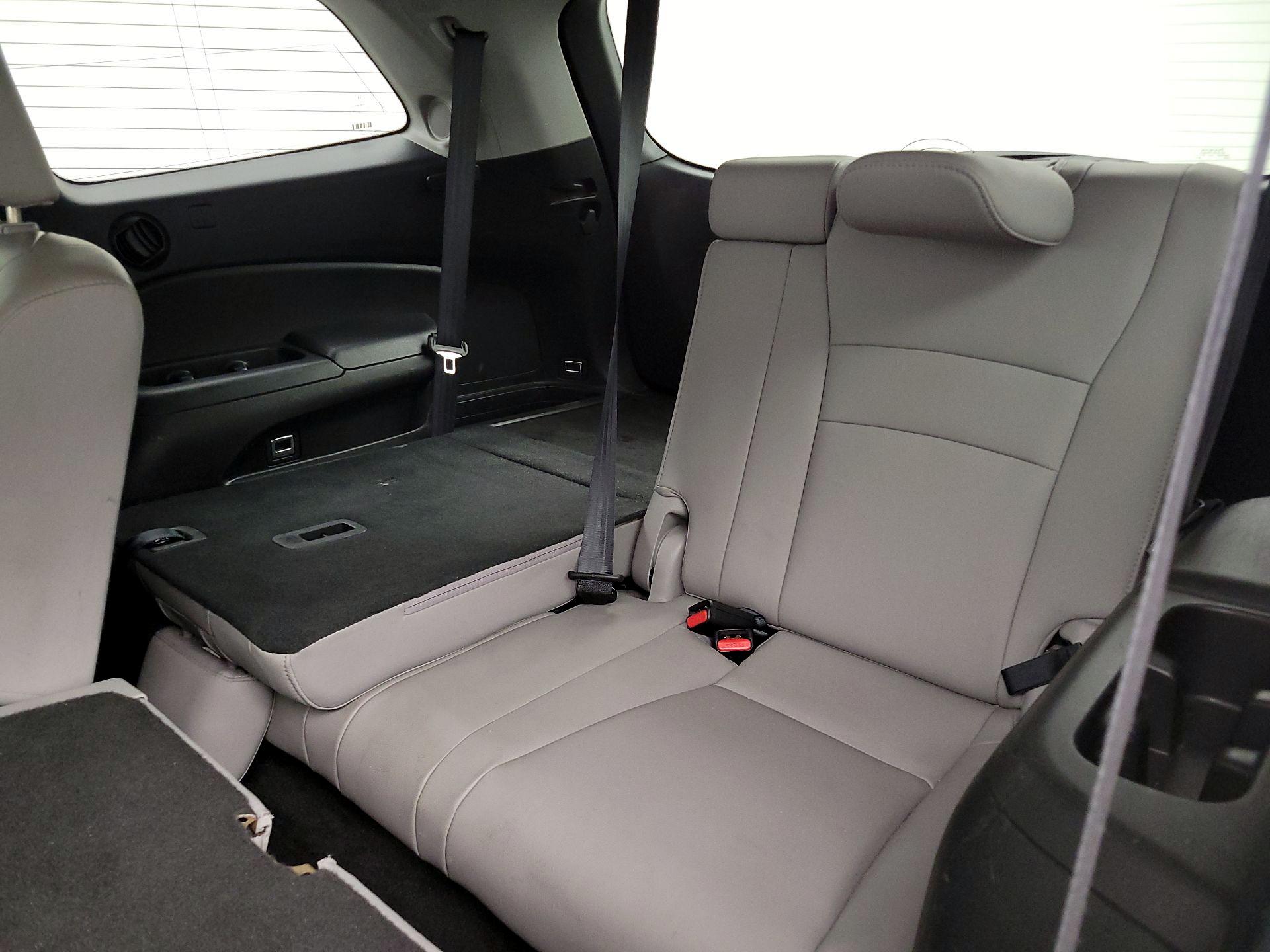 Thumbnail: 2016 Honda Pilot - 20