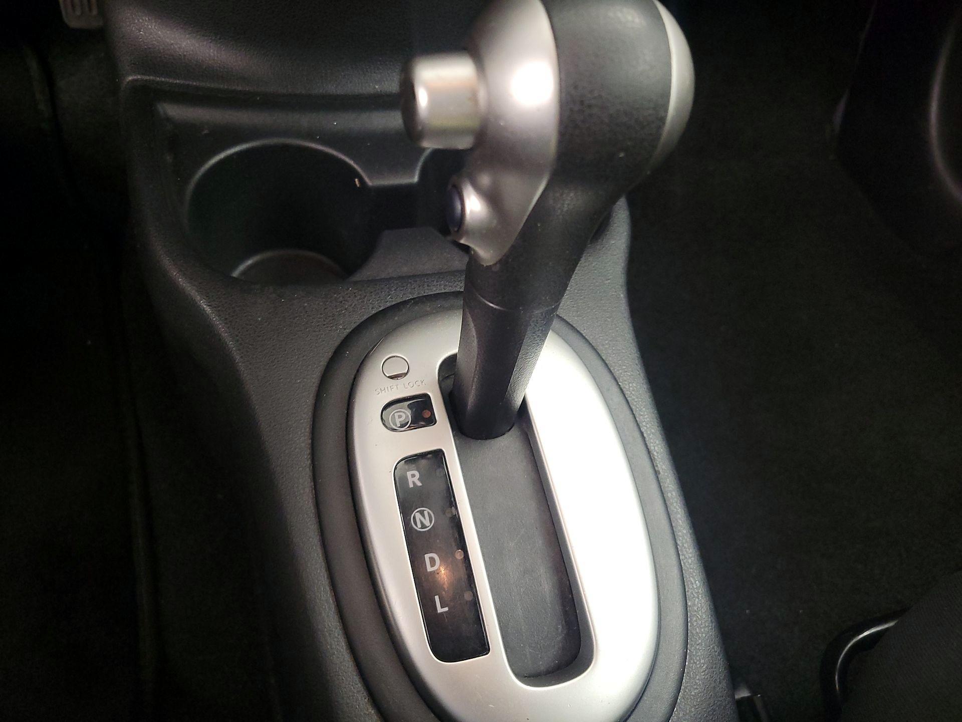 Thumbnail: 2015 Nissan Versa - 16