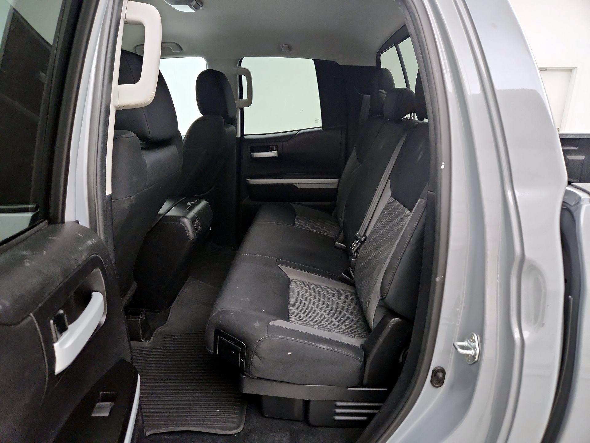 Thumbnail: 2021 Toyota Tundra - 19