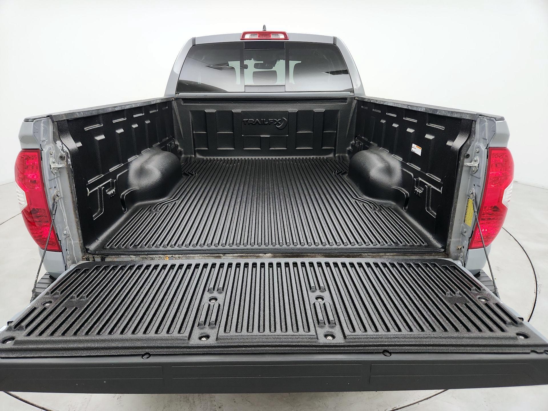 Thumbnail: 2021 Toyota Tundra - 20