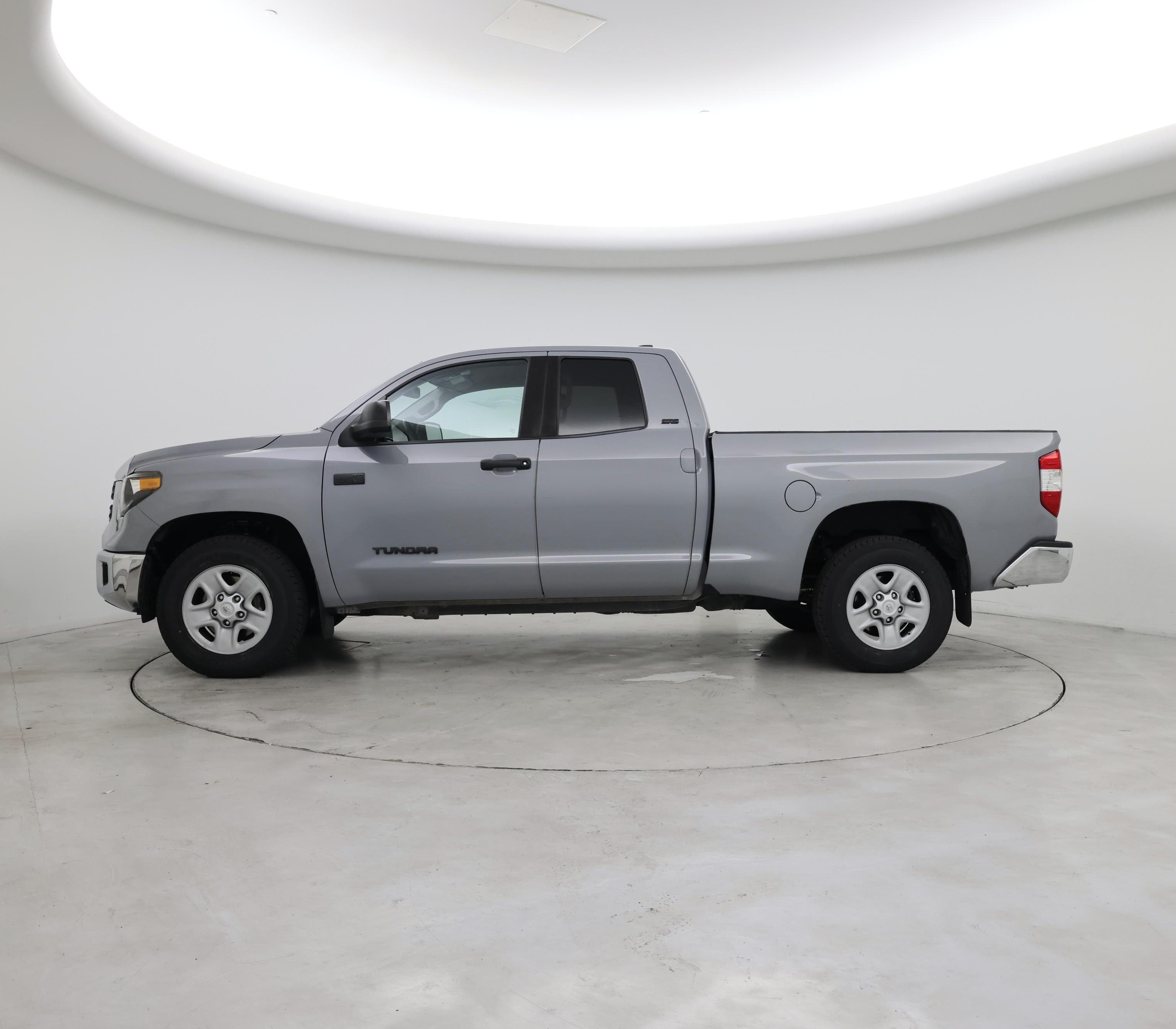 Thumbnail: 2021 Toyota Tundra - 3