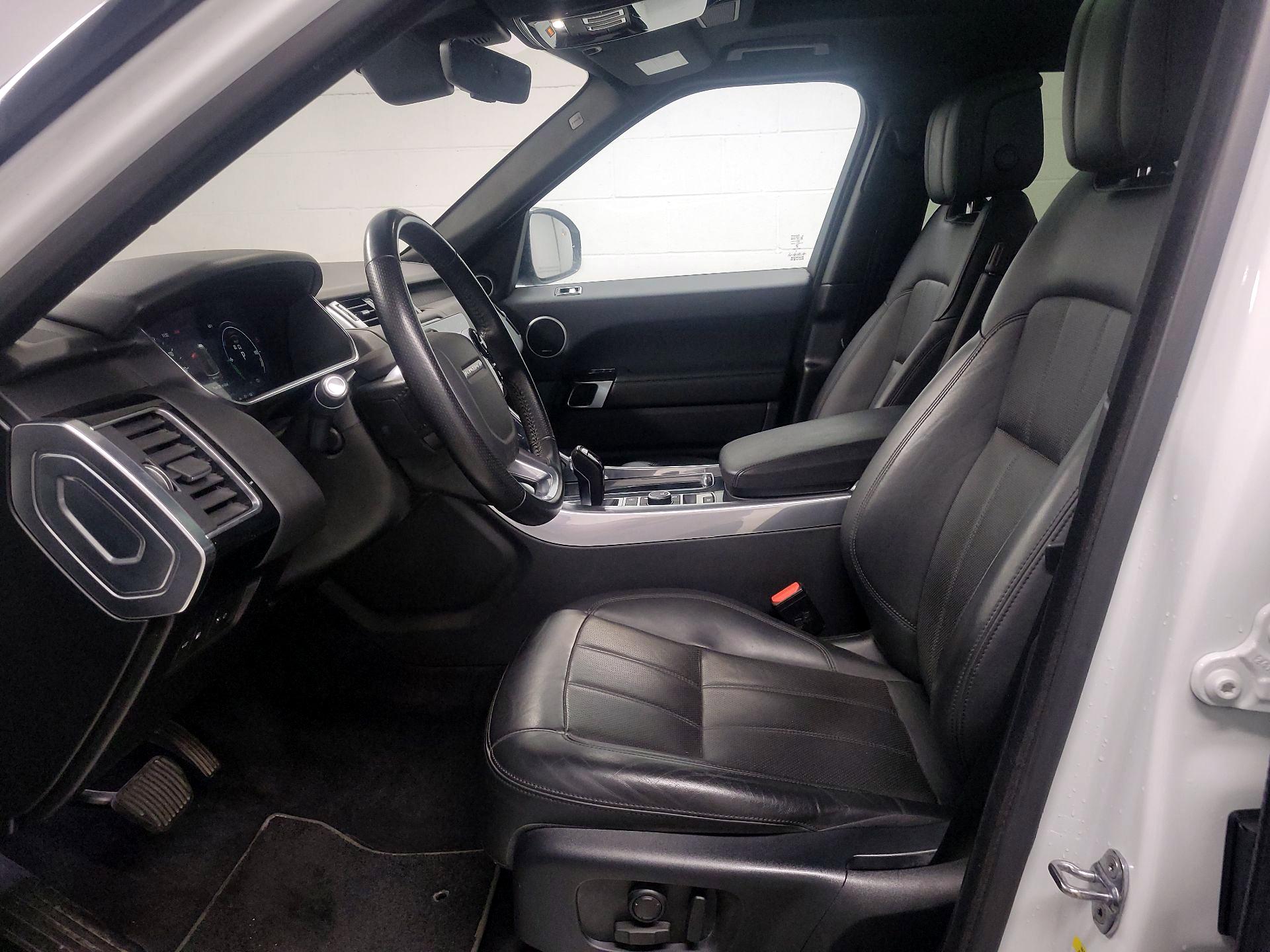 Thumbnail: 2020 Land Rover Range Rover Sport - 11
