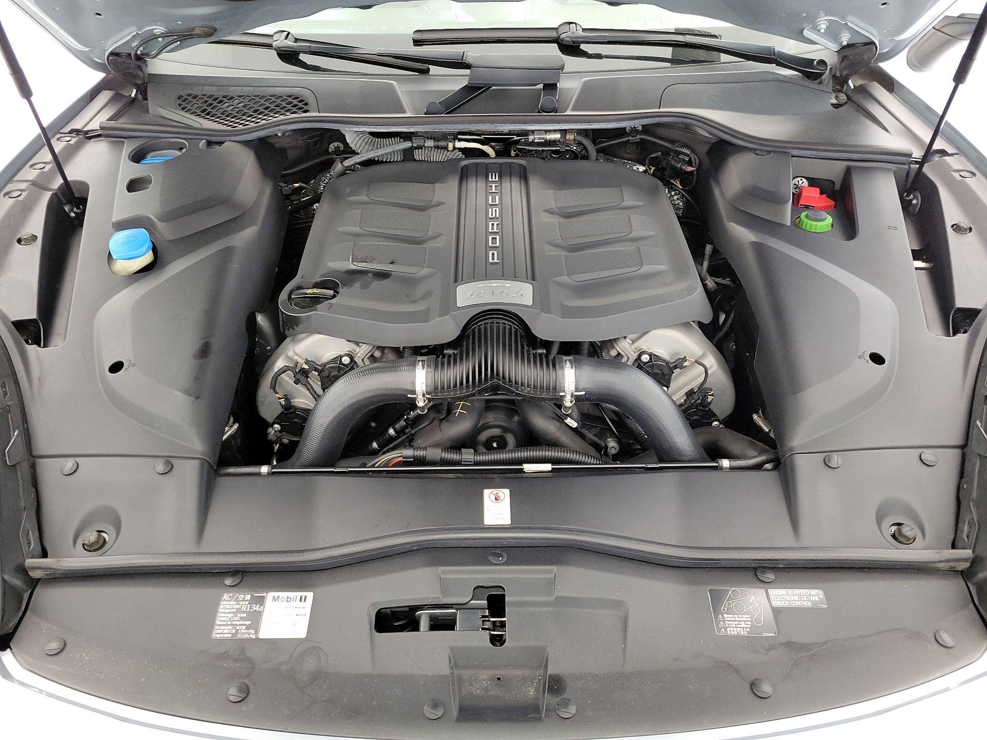 Thumbnail: 2016 Porsche Cayenne - 17