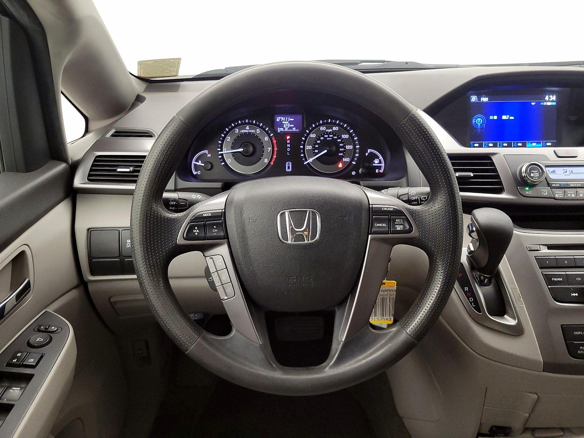 Thumbnail: 2014 Honda Odyssey - 10