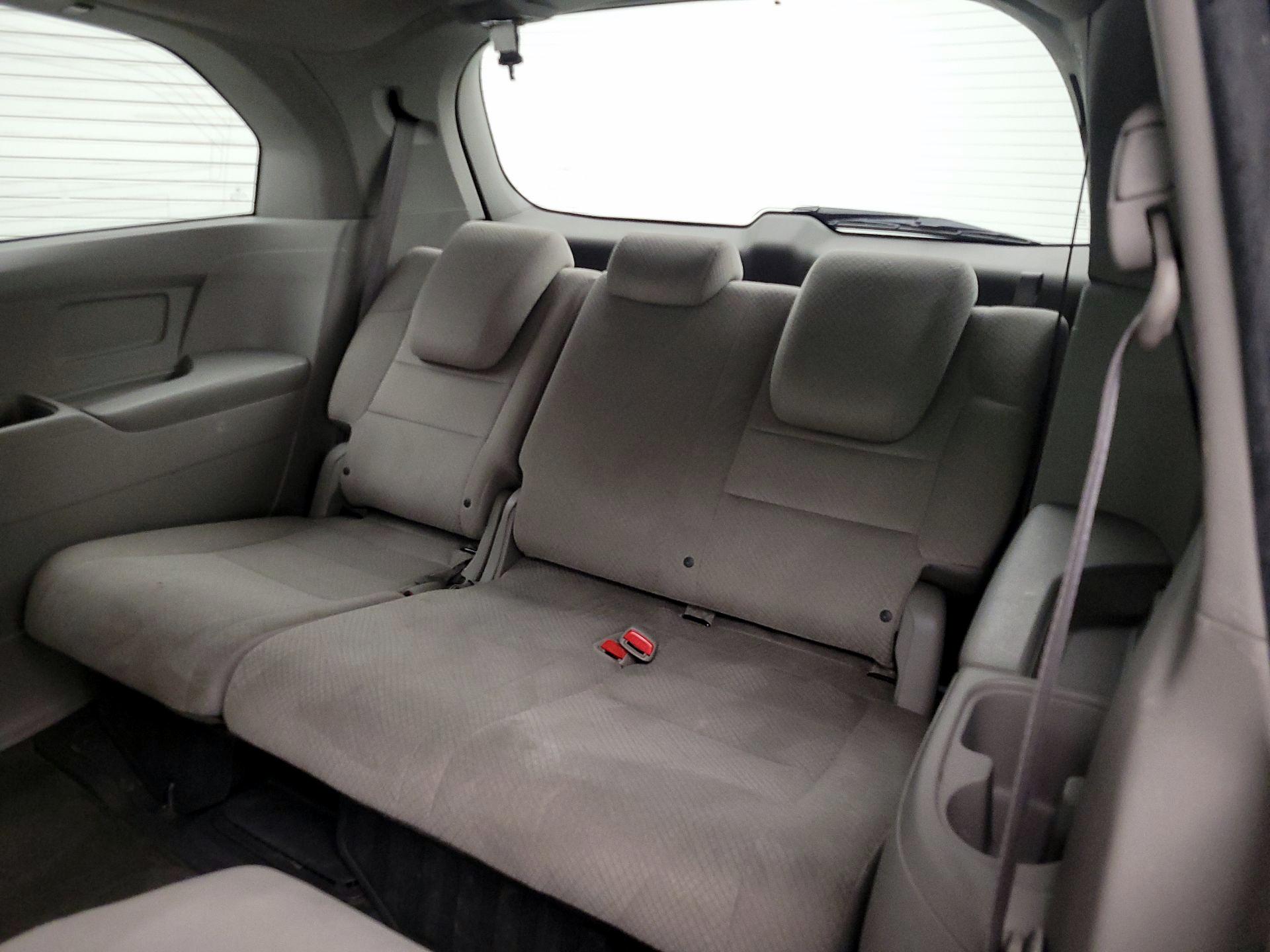 Thumbnail: 2014 Honda Odyssey - 20