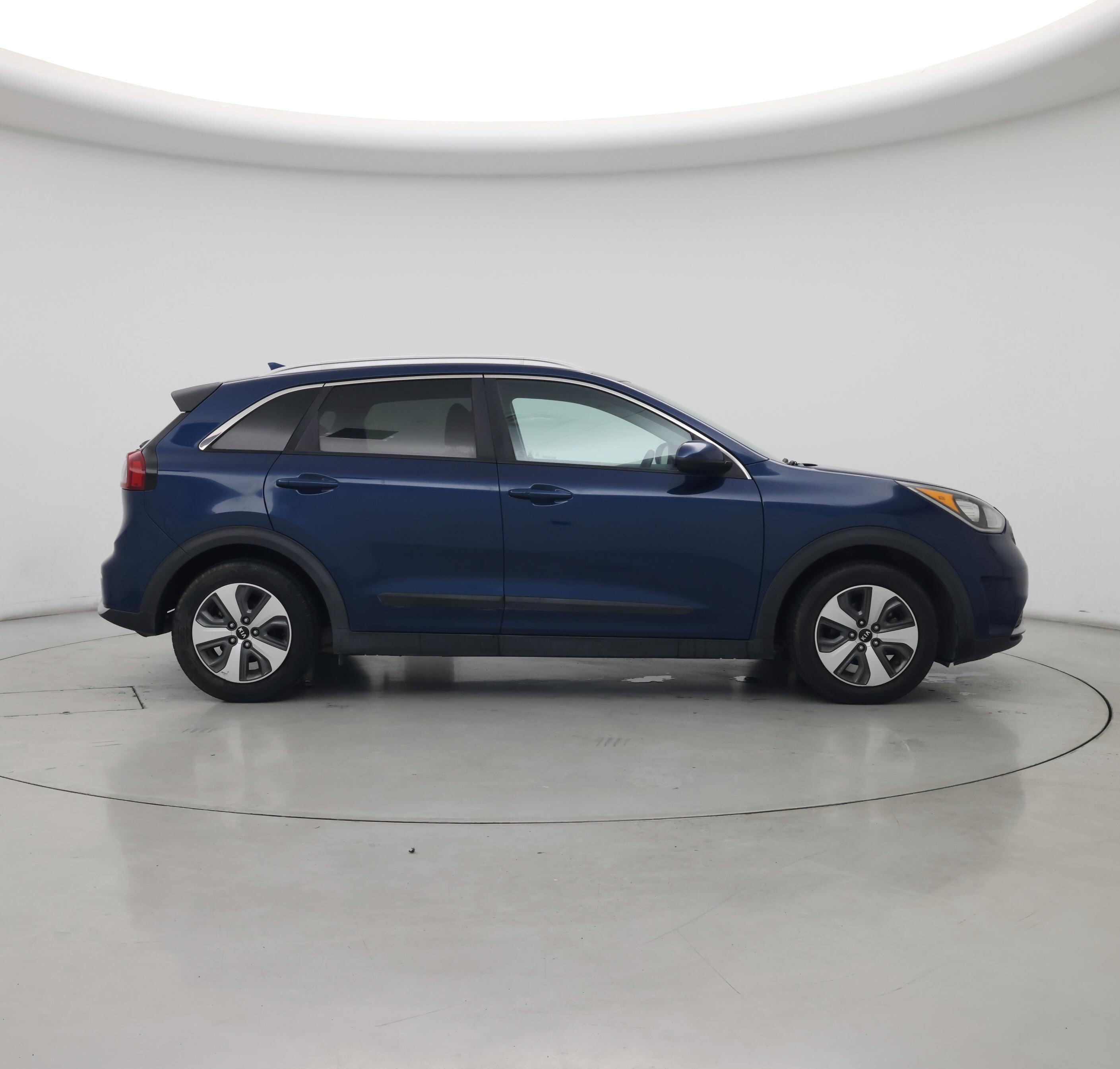 Thumbnail: 2018 Kia Niro - 7