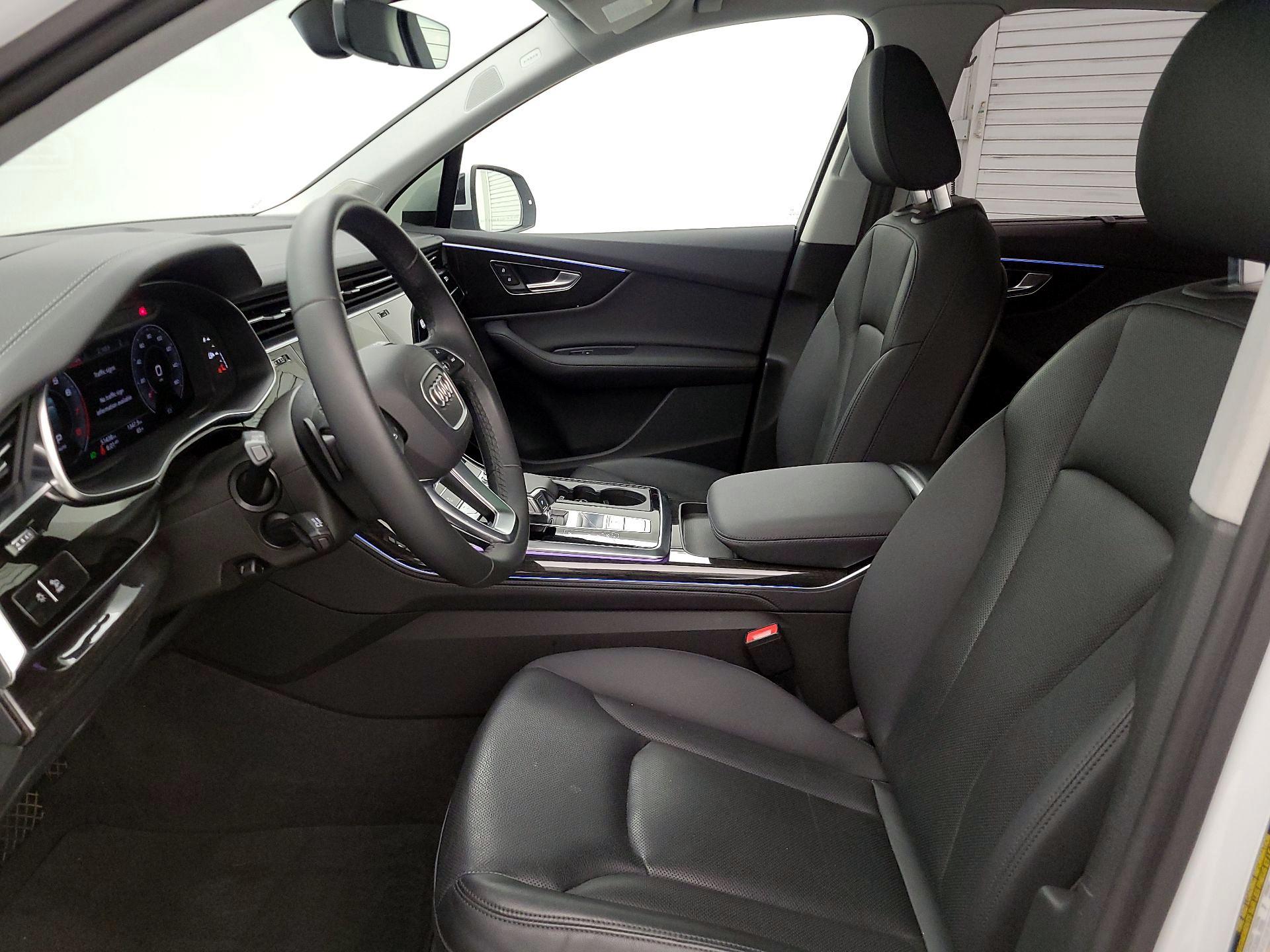 Thumbnail: 2023 Audi Q7 - 11