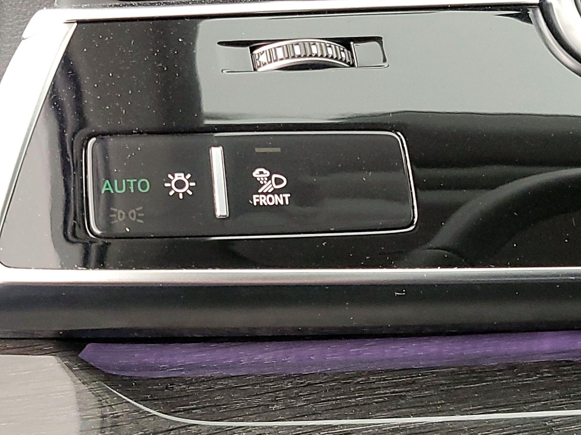 Thumbnail: 2023 Audi Q7 - 13