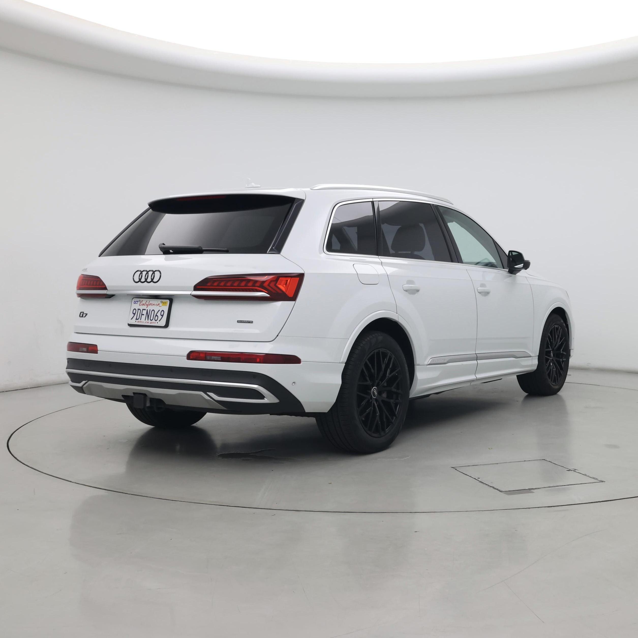 Thumbnail: 2023 Audi Q7 - 8
