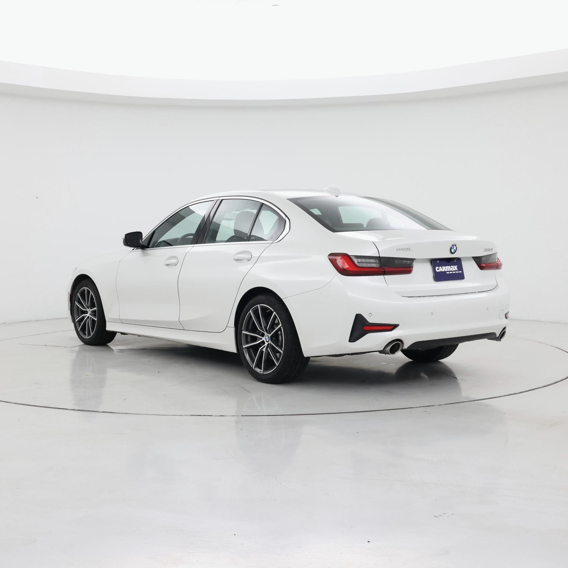 Thumbnail: 2022 BMW 3 Series - 2