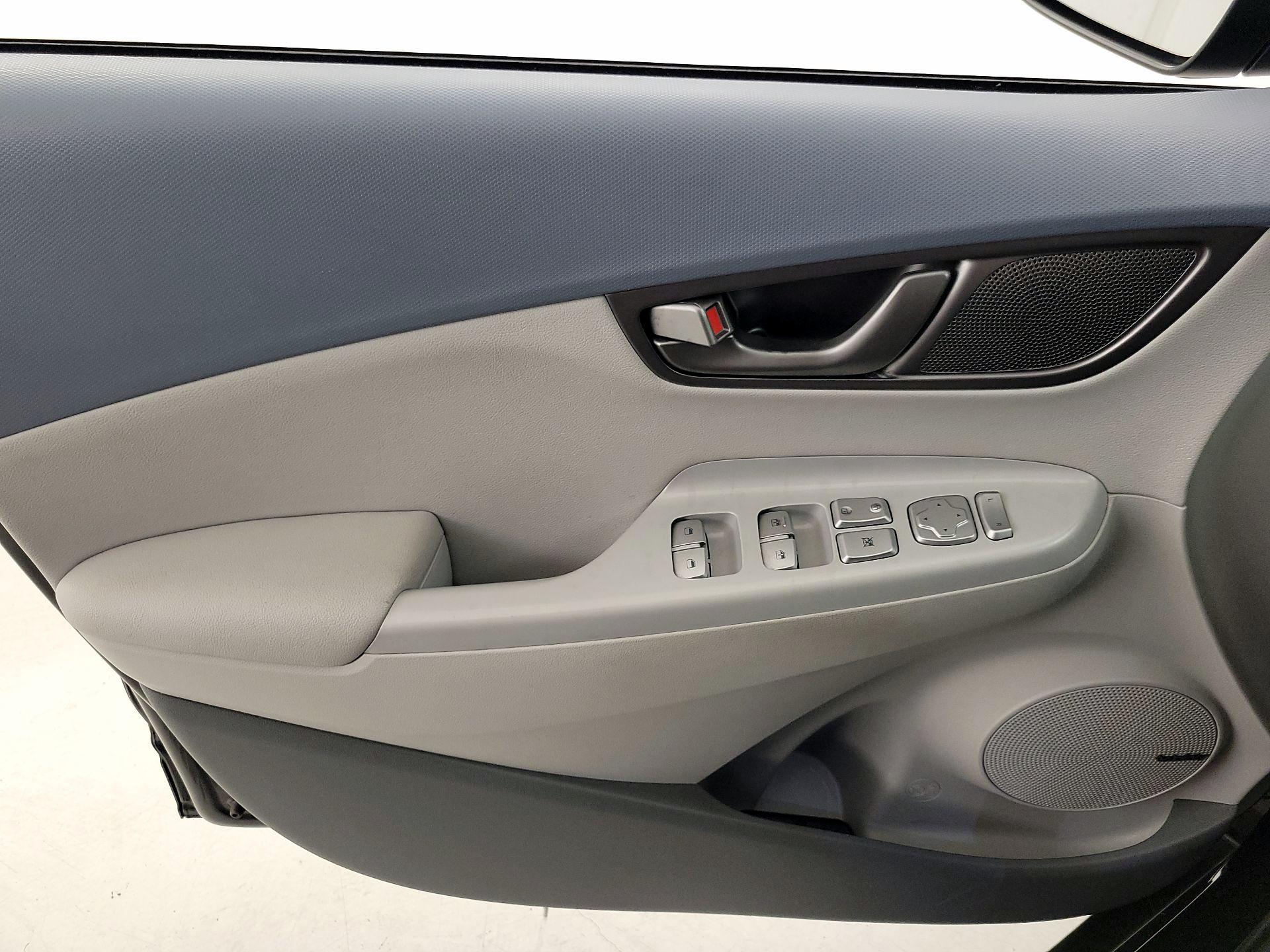 Thumbnail: 2021 Hyundai Kona - 12