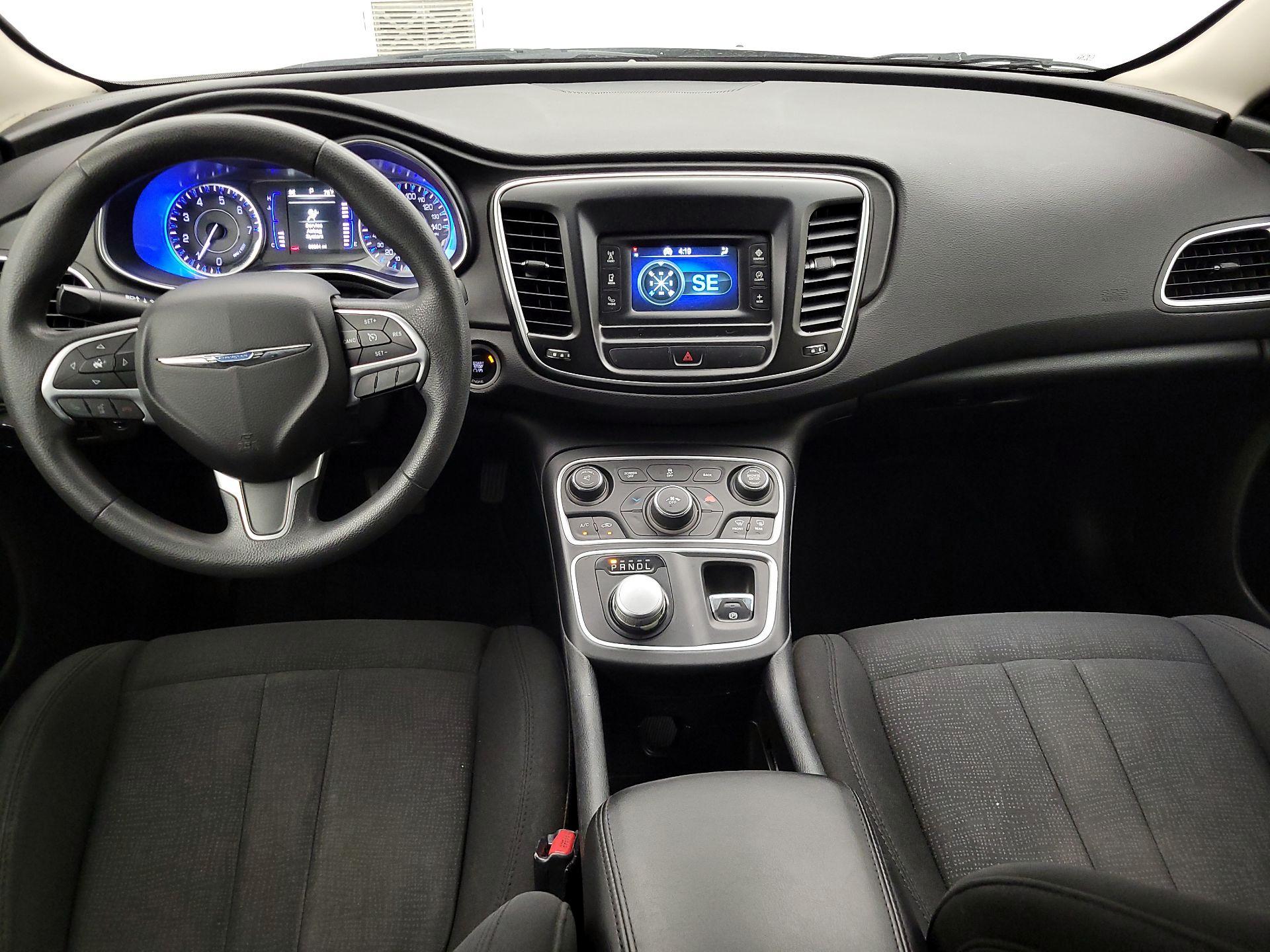 Thumbnail: 2016 Chrysler 200 - 9