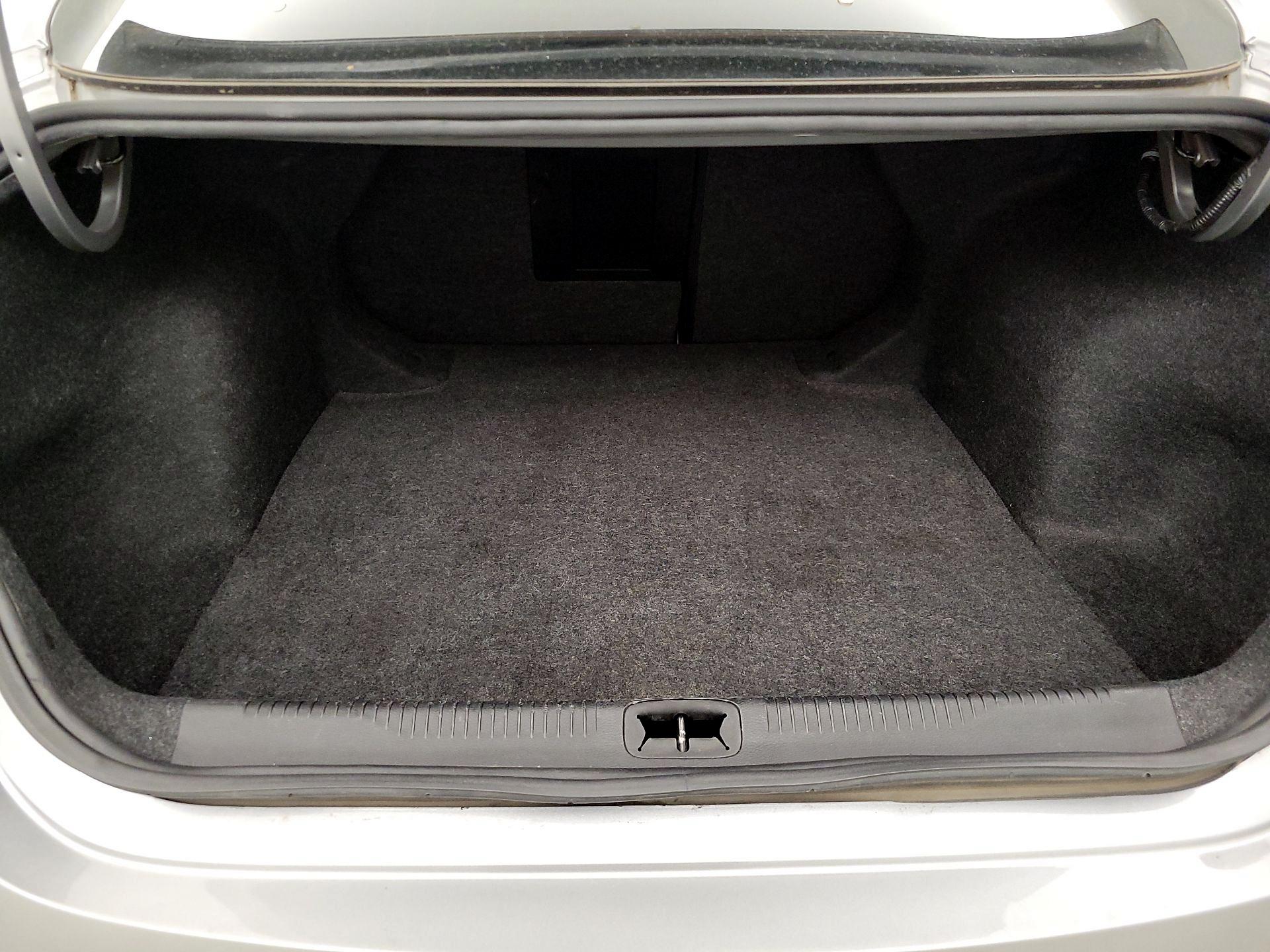 Thumbnail: 2016 Chrysler 200 - 20
