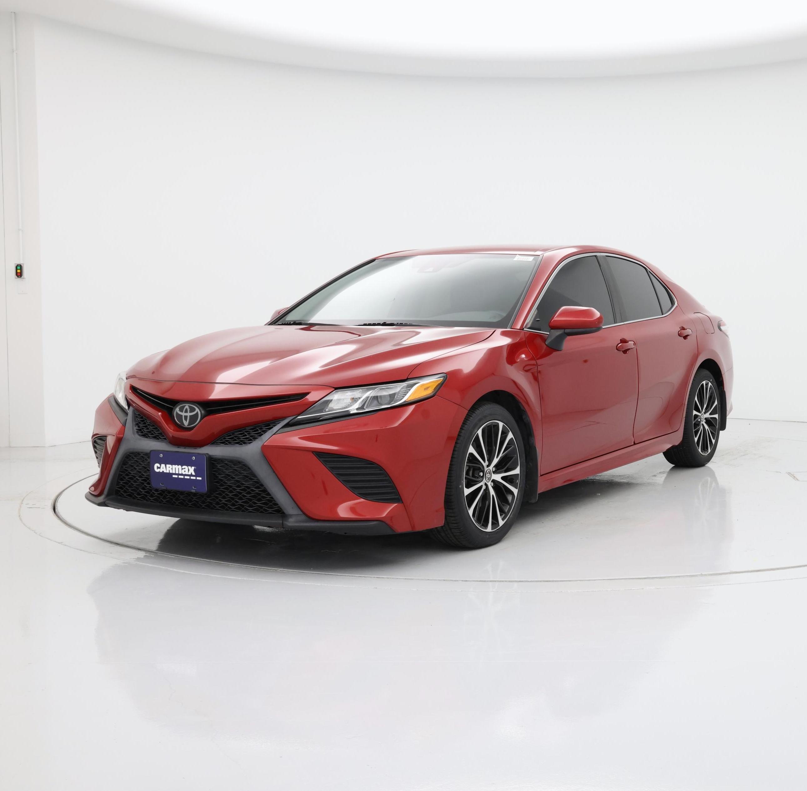 Thumbnail: 2020 Toyota Camry - 4