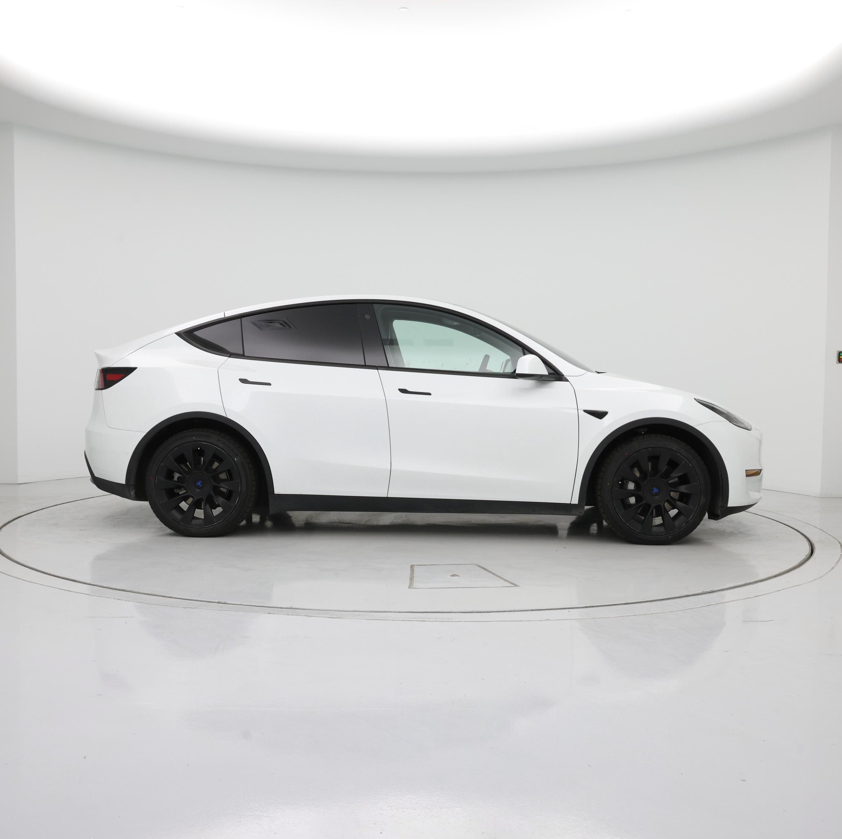 Thumbnail: 2021 Tesla Model Y - 7