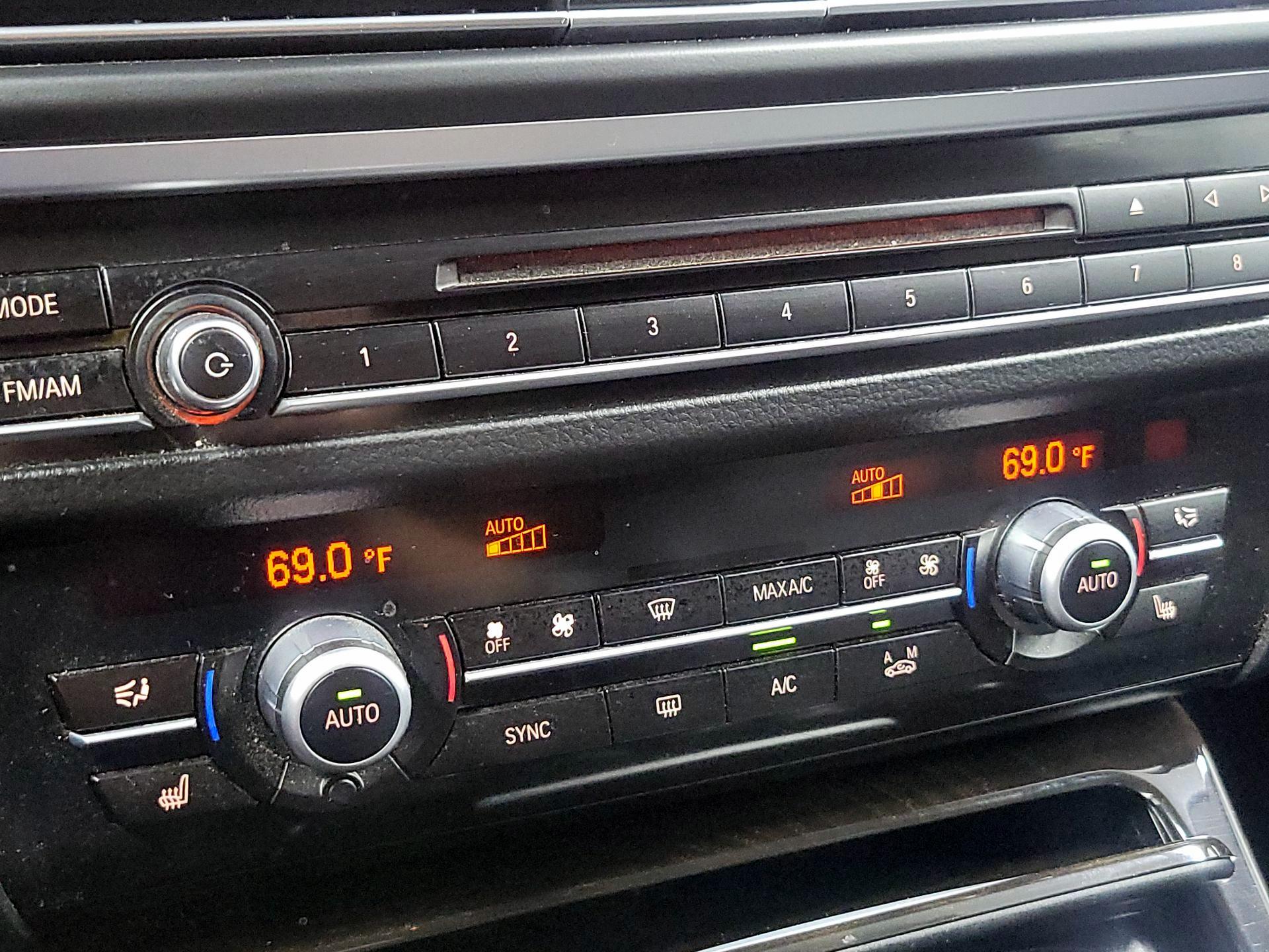 Thumbnail: 2015 BMW 5 Series - 16