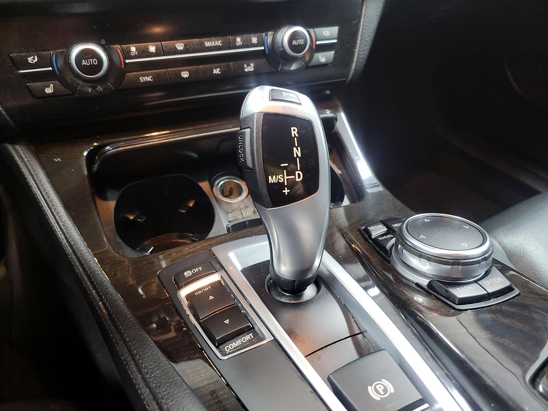 Thumbnail: 2015 BMW 5 Series - 17