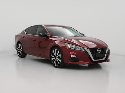 Red 2020 Nissan Altima SR