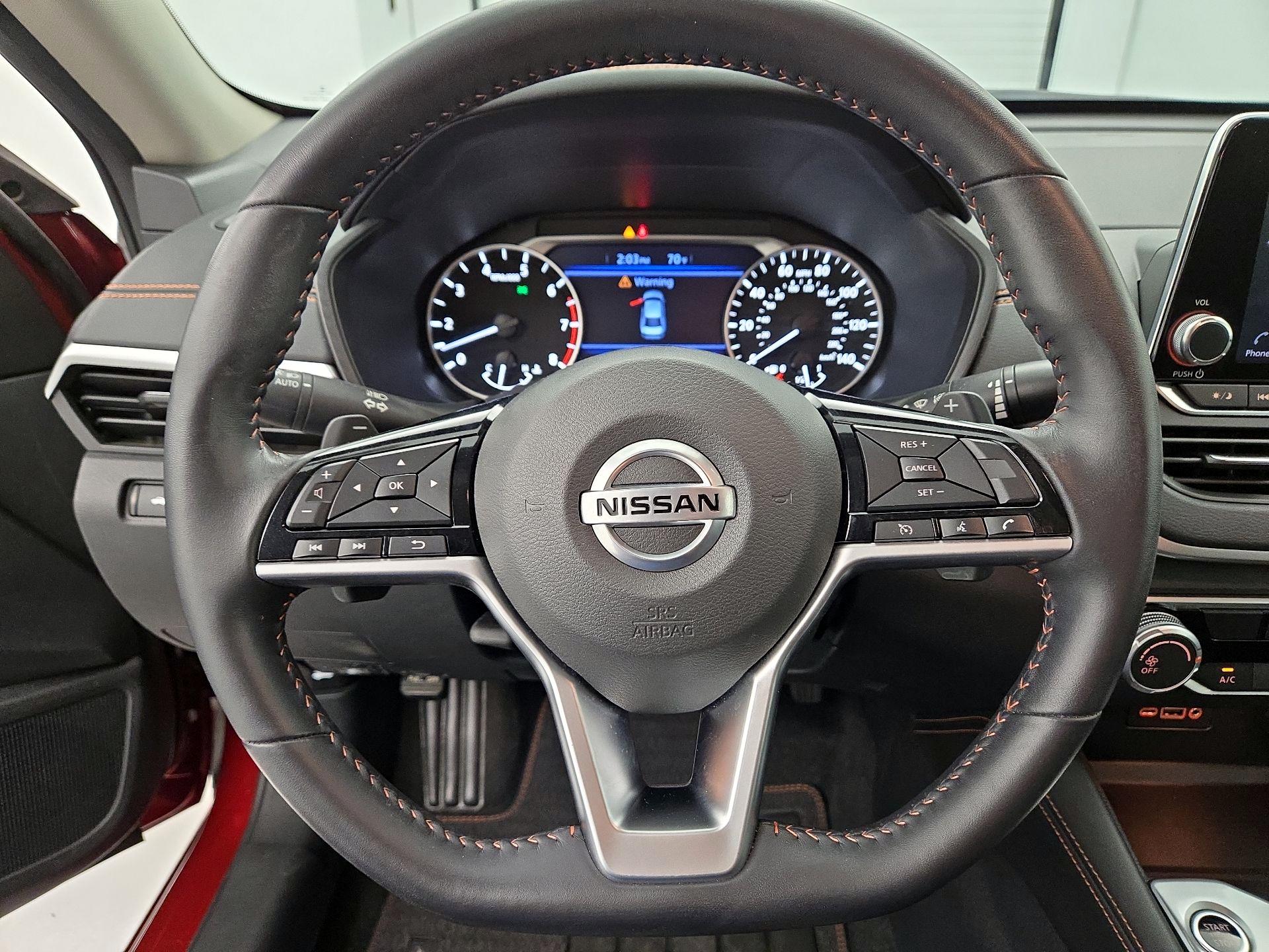 Thumbnail: 2020 Nissan Altima - 10