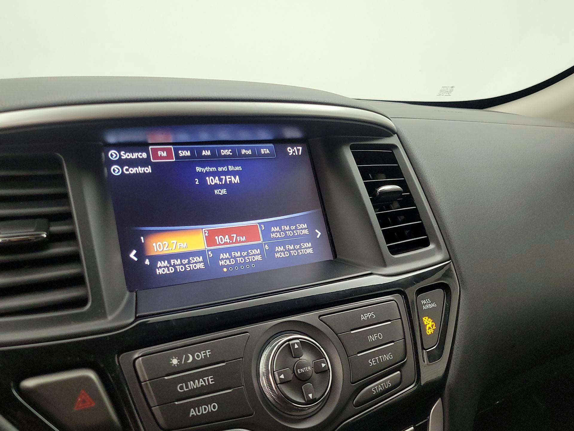 Thumbnail: 2019 Nissan Pathfinder - 15