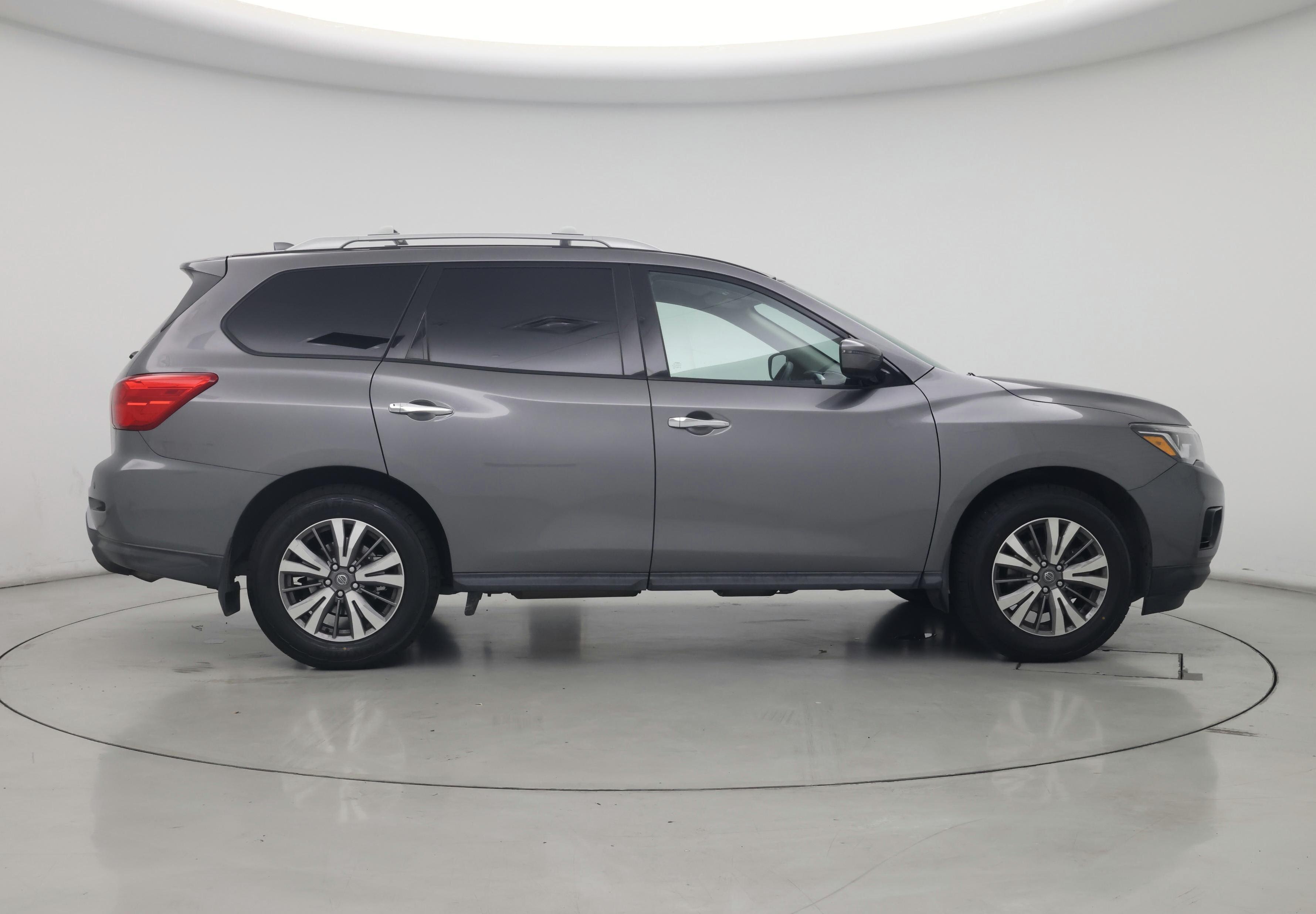 Thumbnail: 2019 Nissan Pathfinder - 7