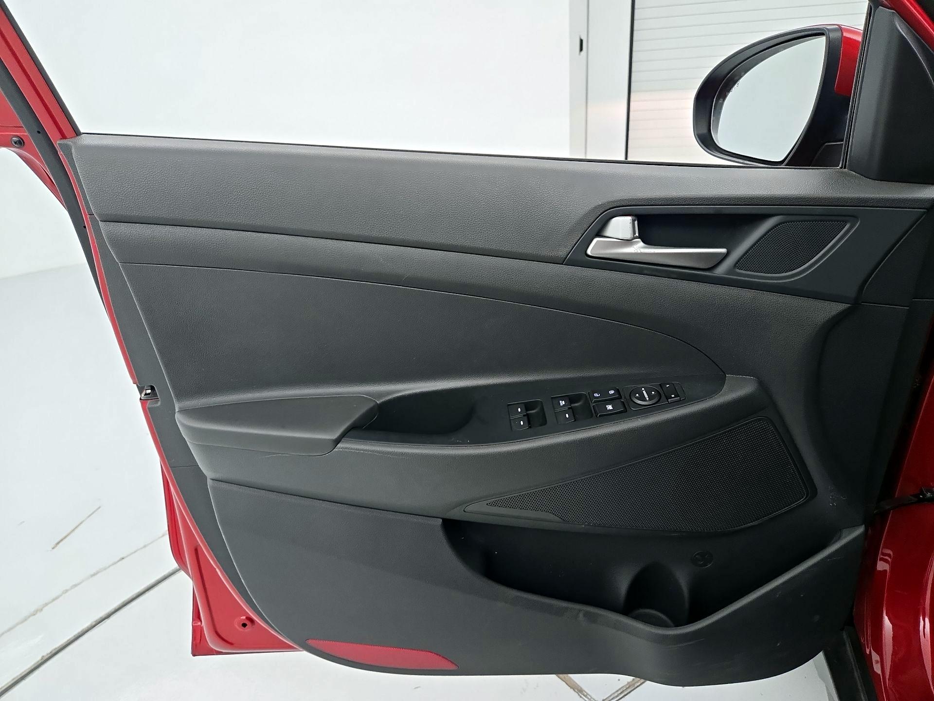 Thumbnail: 2021 Hyundai Tucson - 12