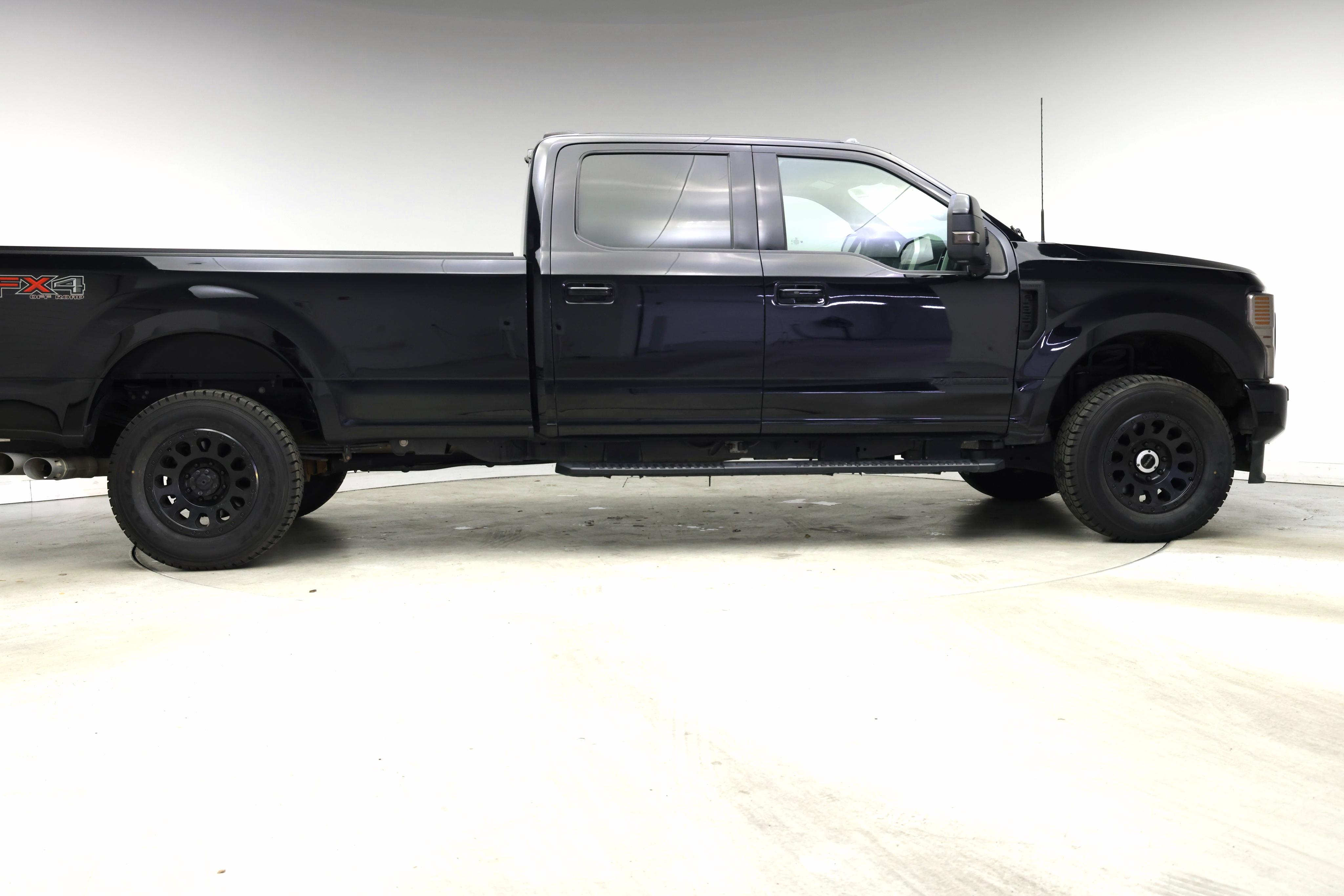 Thumbnail: 2022 Ford F-350 - 7