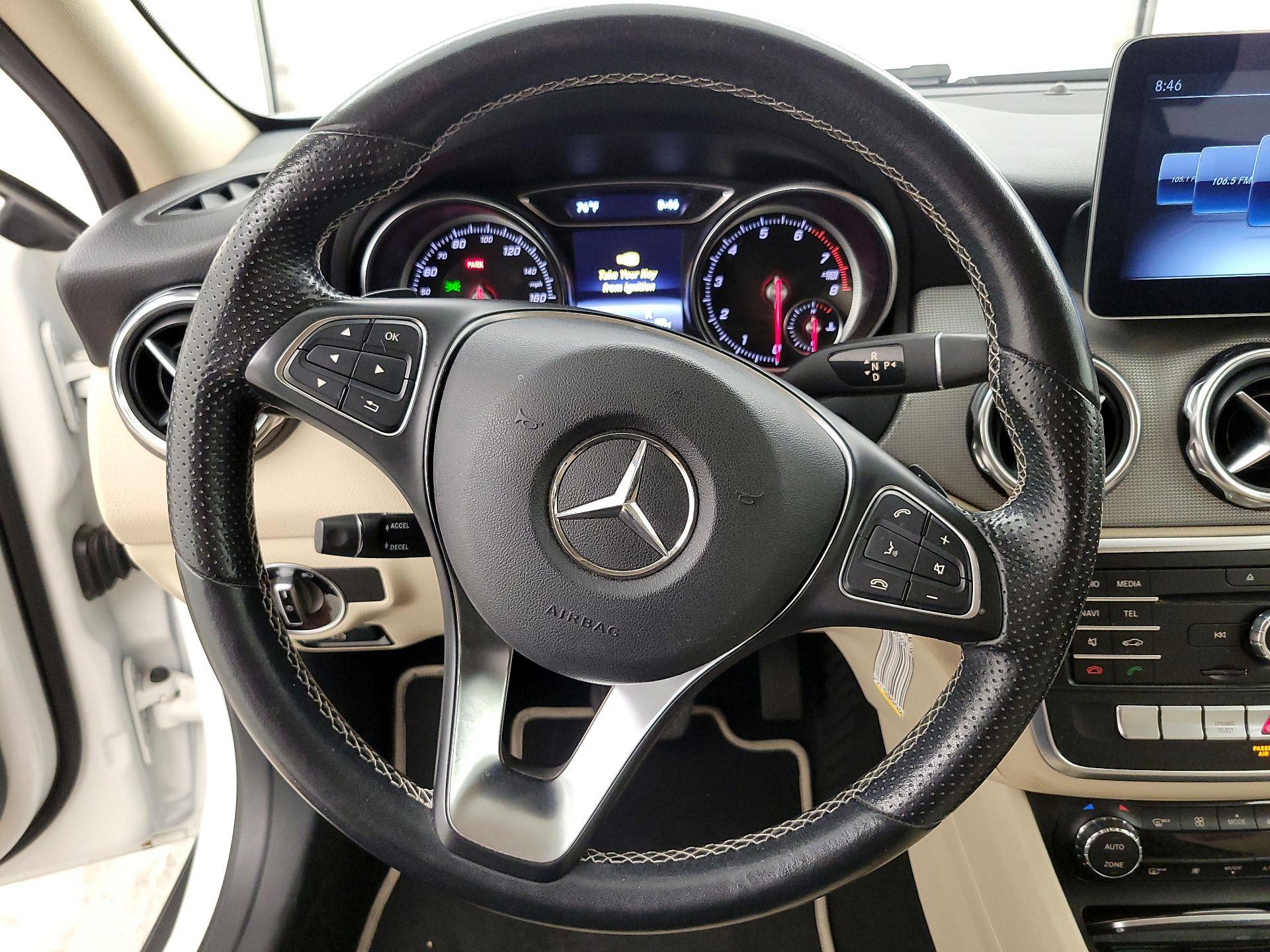 Thumbnail: 2019 Mercedes-Benz GLA - 10