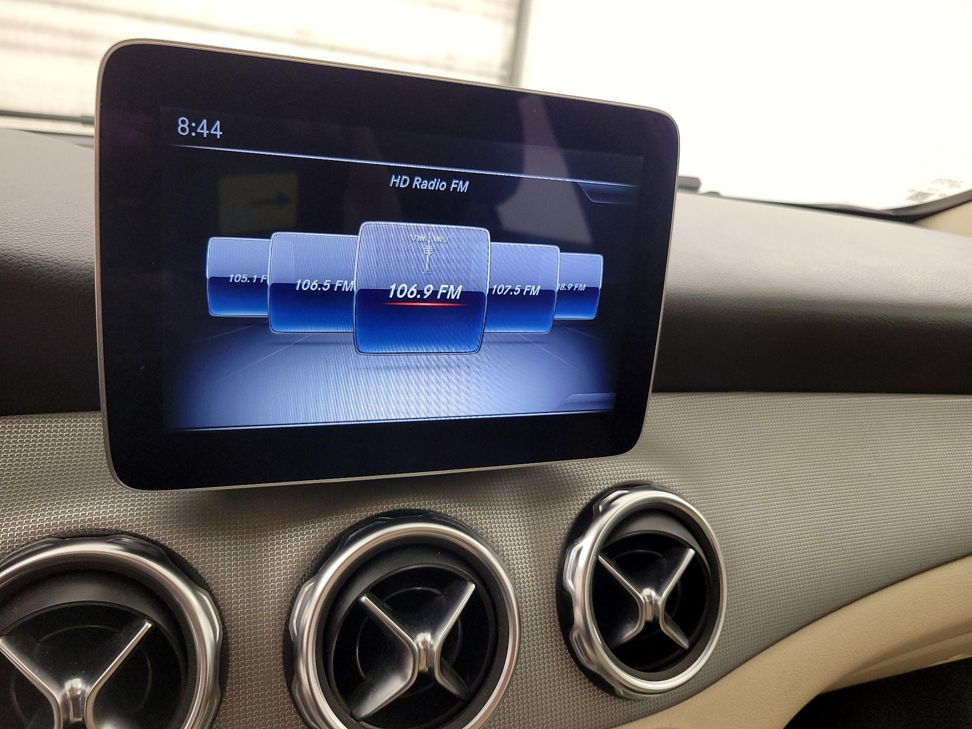 Thumbnail: 2019 Mercedes-Benz GLA - 15