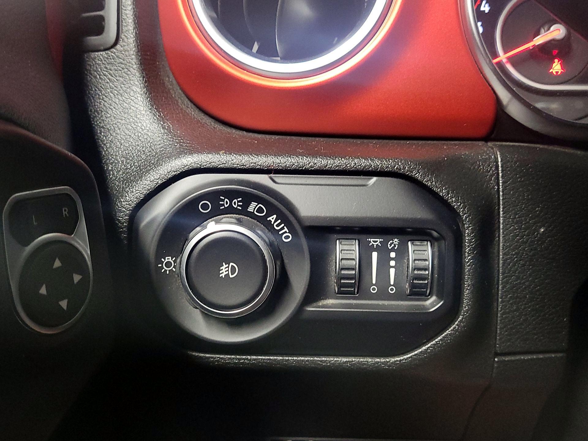 Thumbnail: 2020 Jeep Wrangler - 13