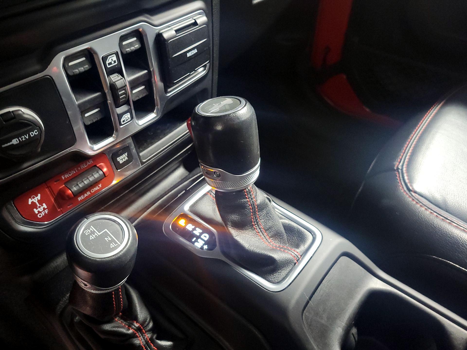 Thumbnail: 2020 Jeep Wrangler - 17