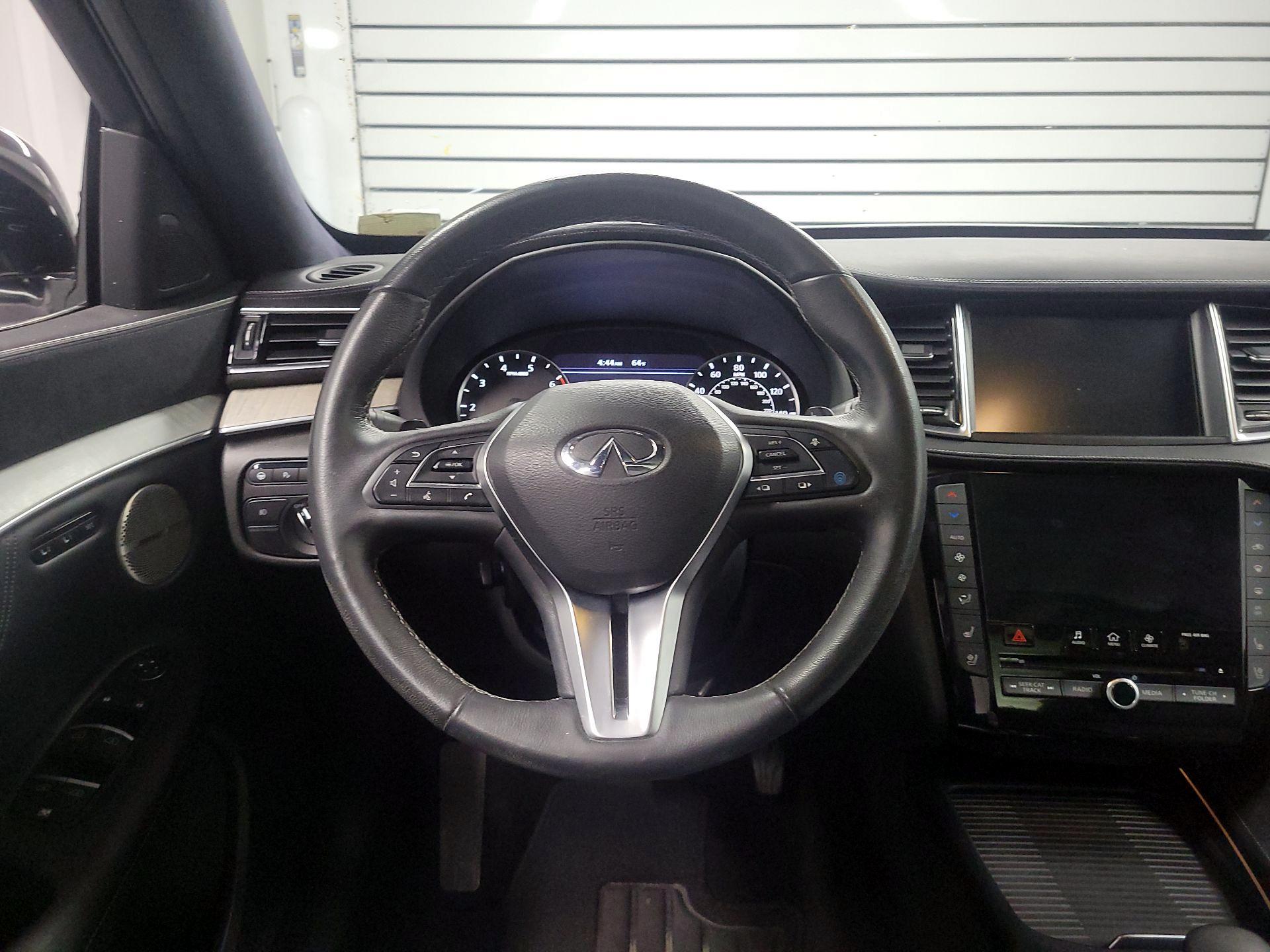 Thumbnail: 2019 INFINITI QX50 - 10
