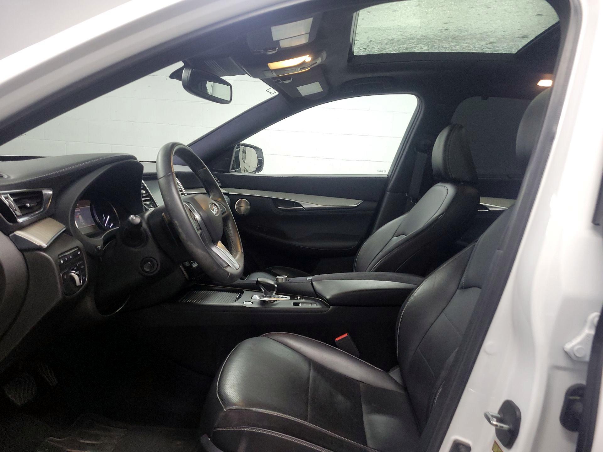 Thumbnail: 2019 INFINITI QX50 - 18