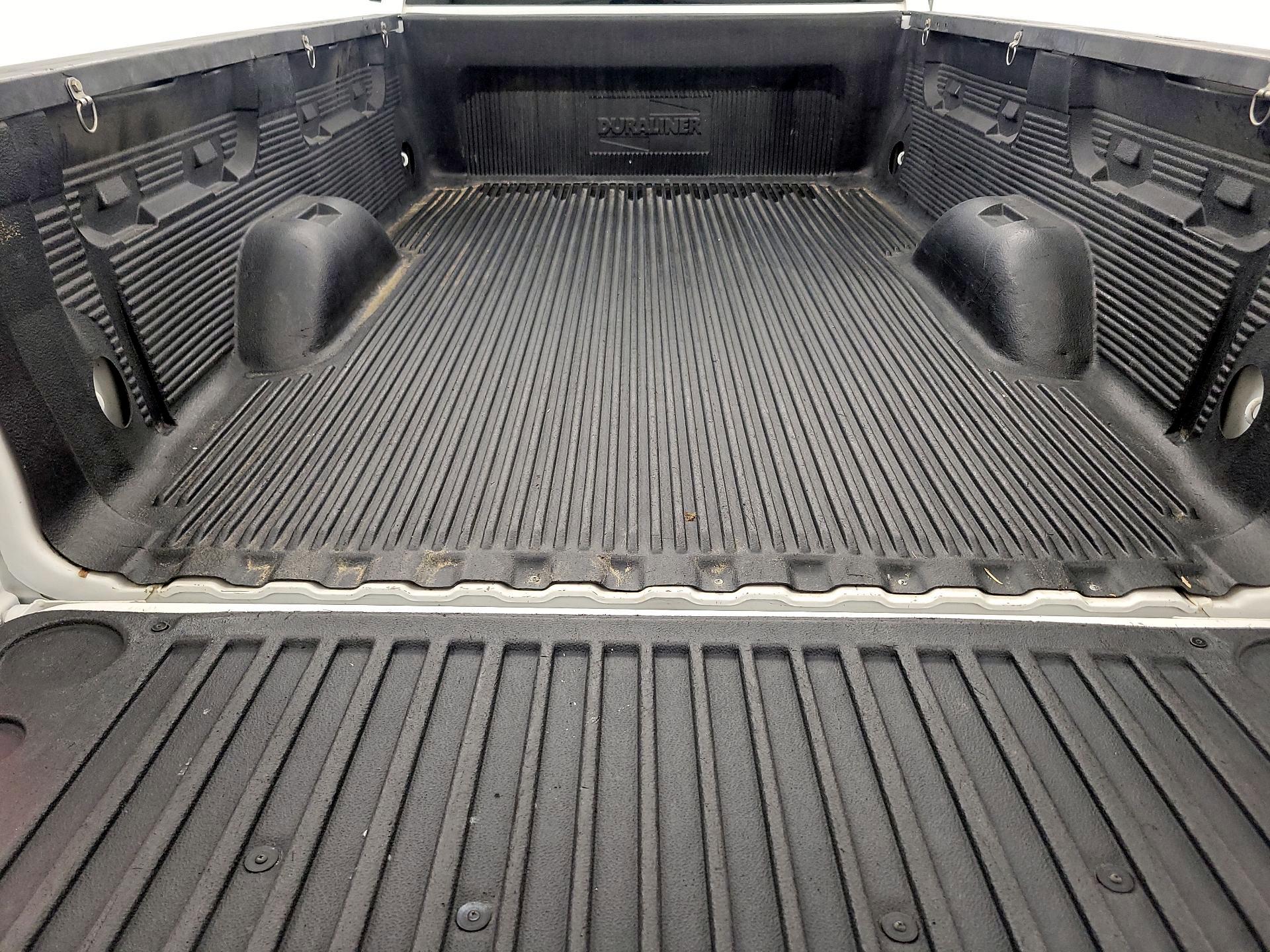 Thumbnail: 2018 Chevrolet Silverado 1500 - 18