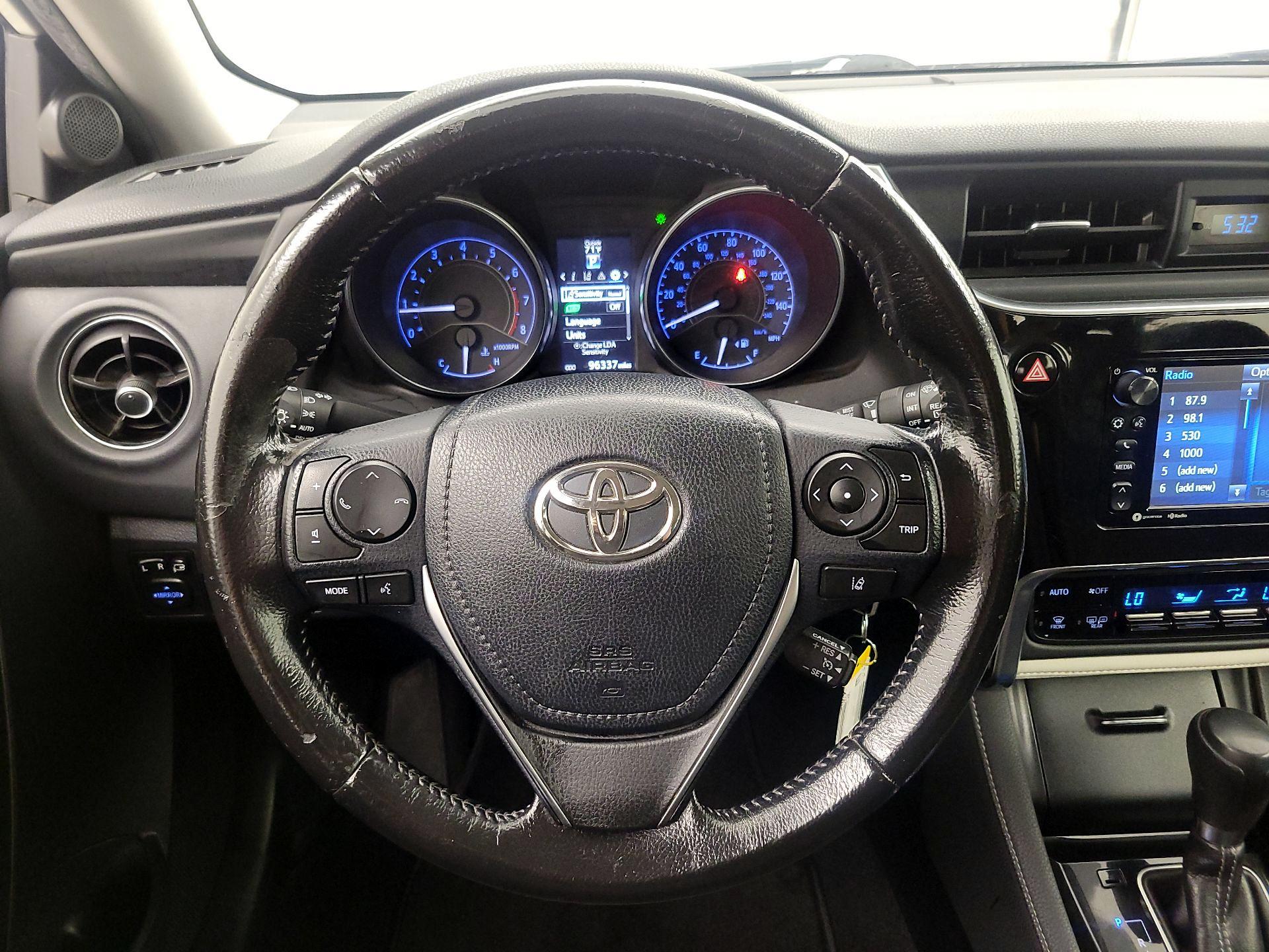 Thumbnail: 2017 Toyota Corolla iM - 10
