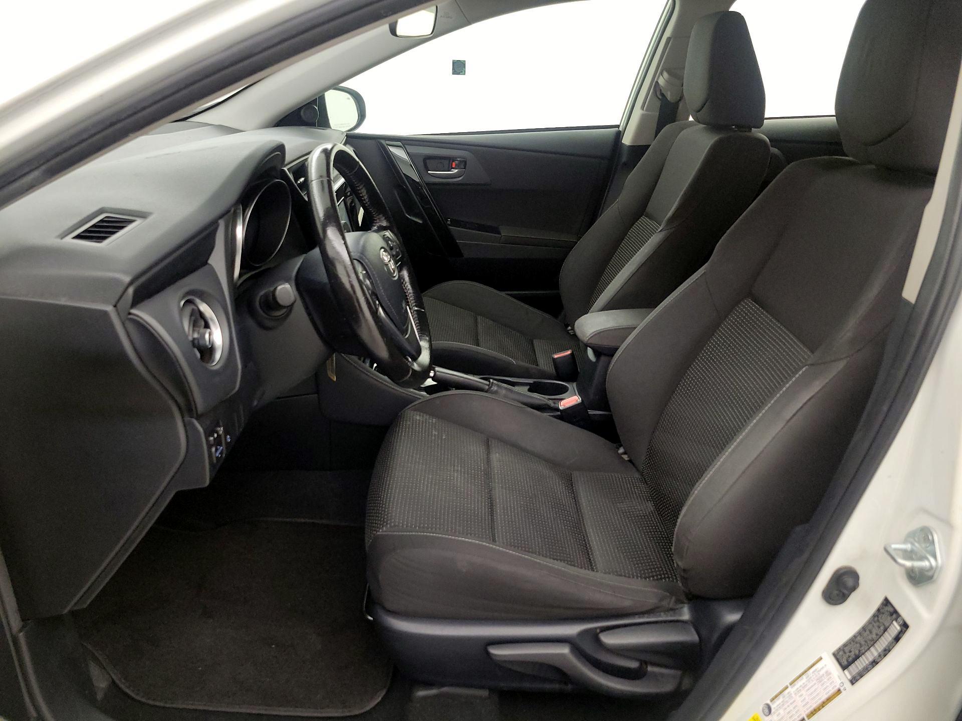 Thumbnail: 2017 Toyota Corolla iM - 11