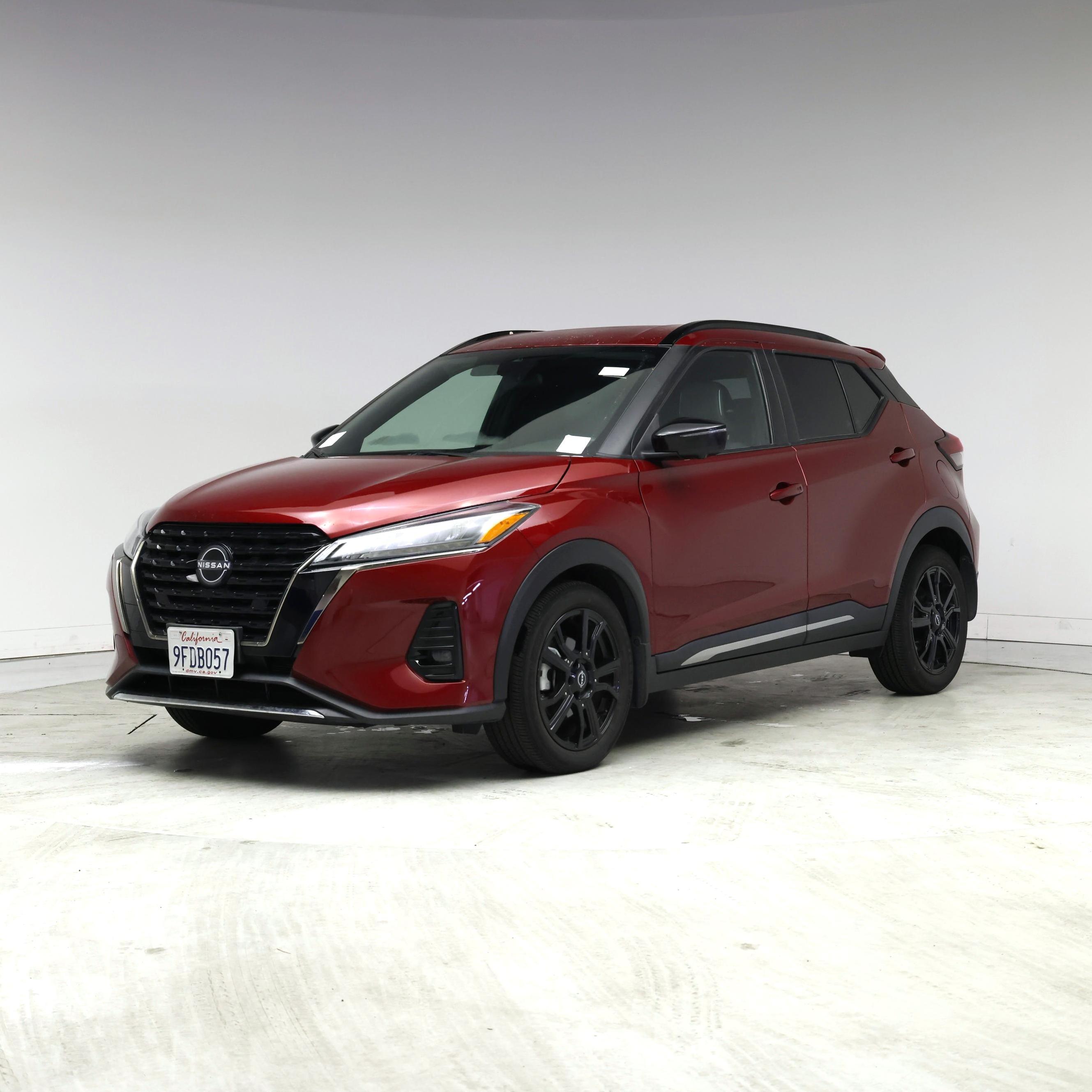 Thumbnail: 2023 Nissan Kicks - 4