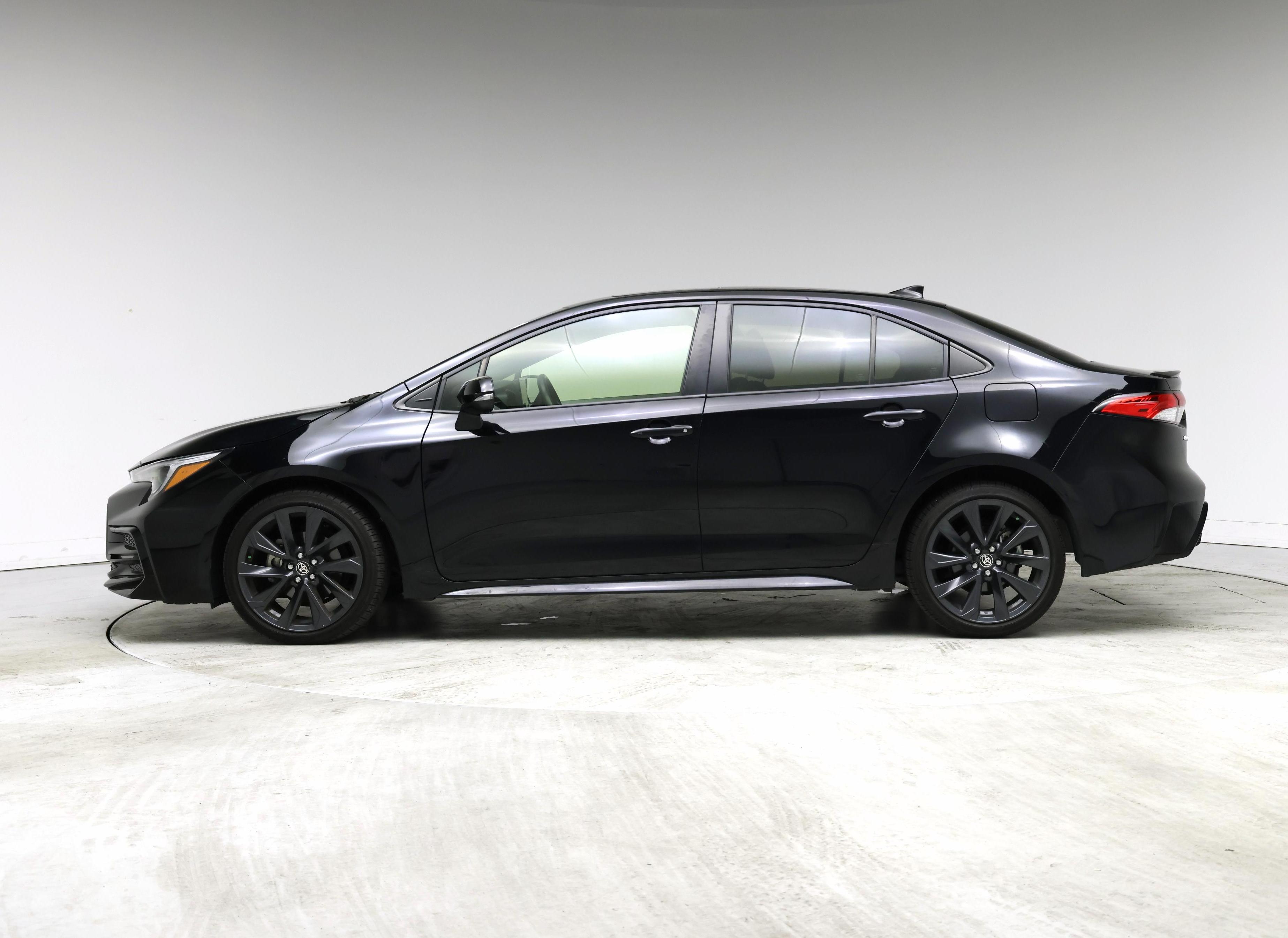 Thumbnail: 2024 Toyota Corolla - 3
