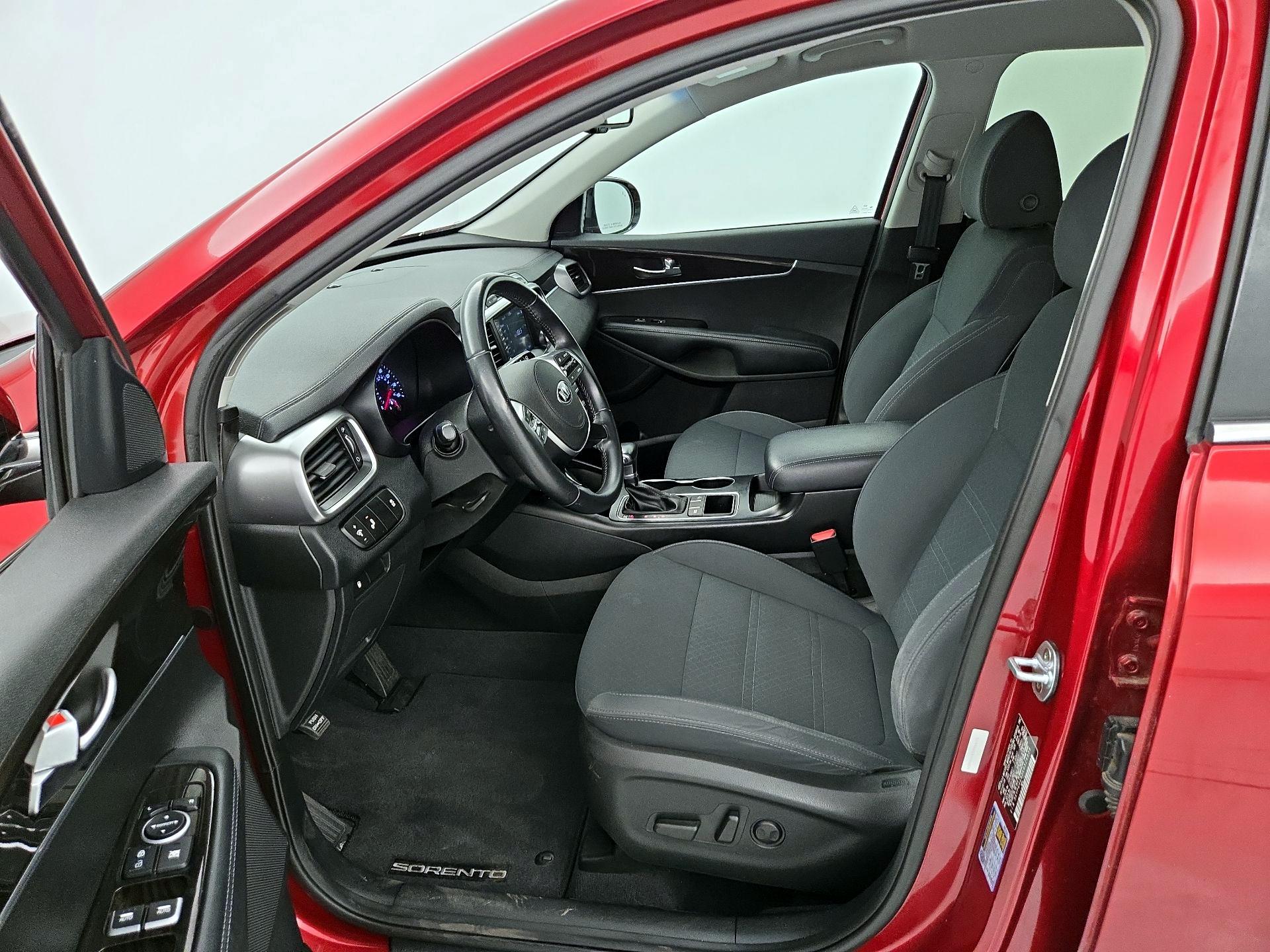 Thumbnail: 2019 Kia Sorento - 11