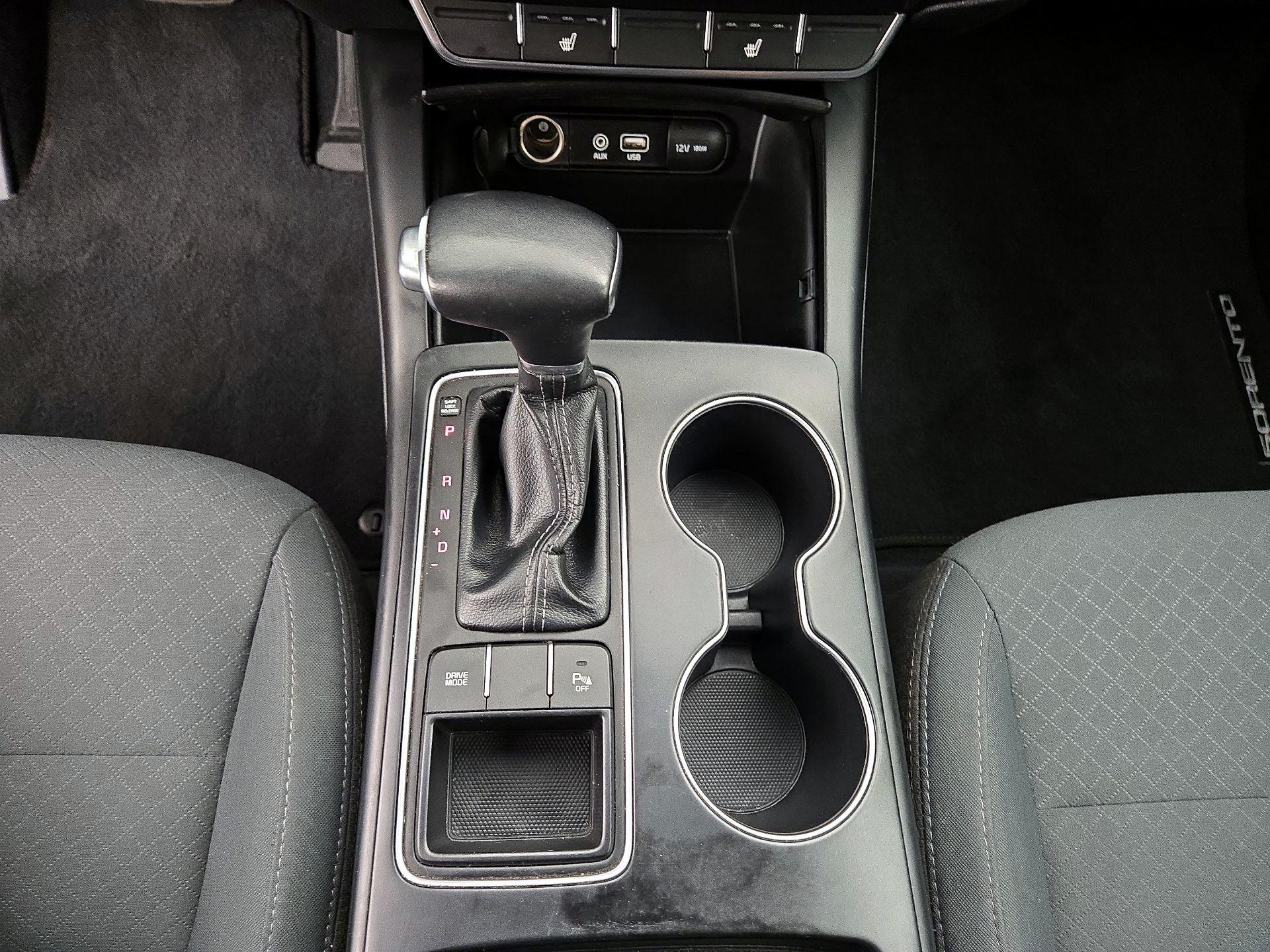 Thumbnail: 2019 Kia Sorento - 17