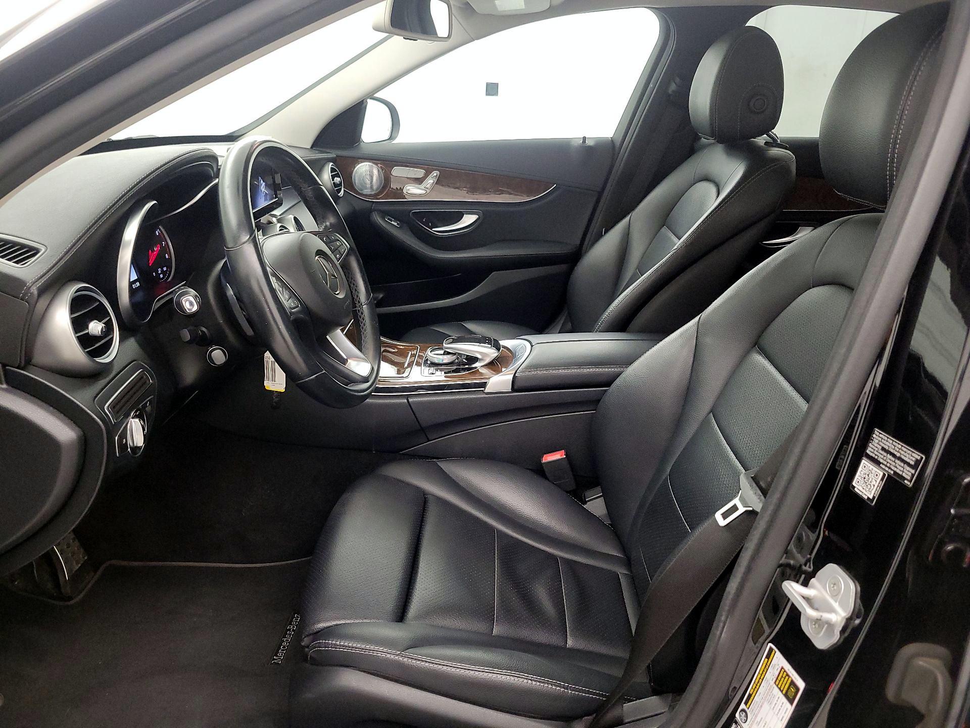 Thumbnail: 2015 Mercedes-Benz C-Class - 11