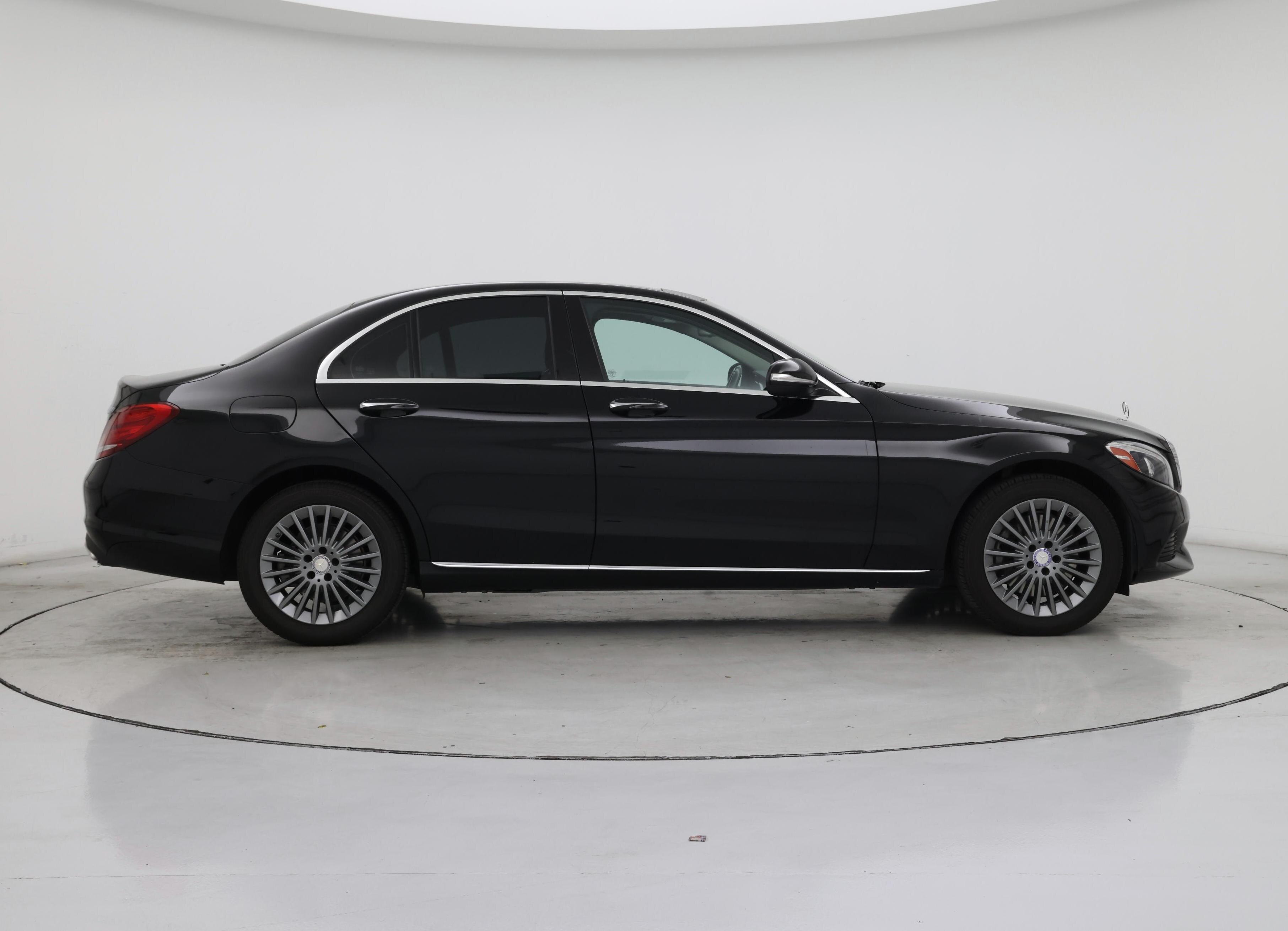 Thumbnail: 2015 Mercedes-Benz C-Class - 7